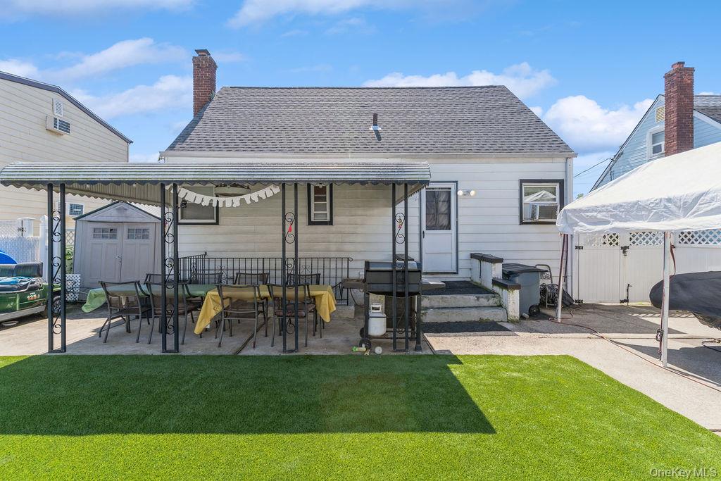 Single Family Clay Nassau County, NY 11003, MLS-904927-2