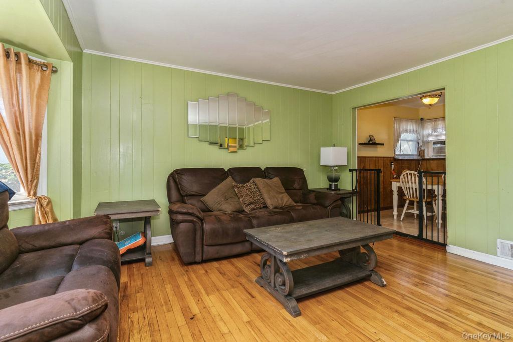 Single Family Clay Nassau County, NY 11003, MLS-904927-4