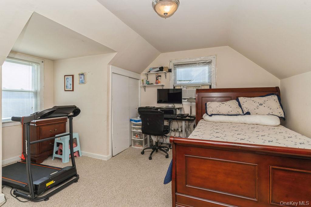 Single Family Clay Nassau County, NY 11003, MLS-904927-9