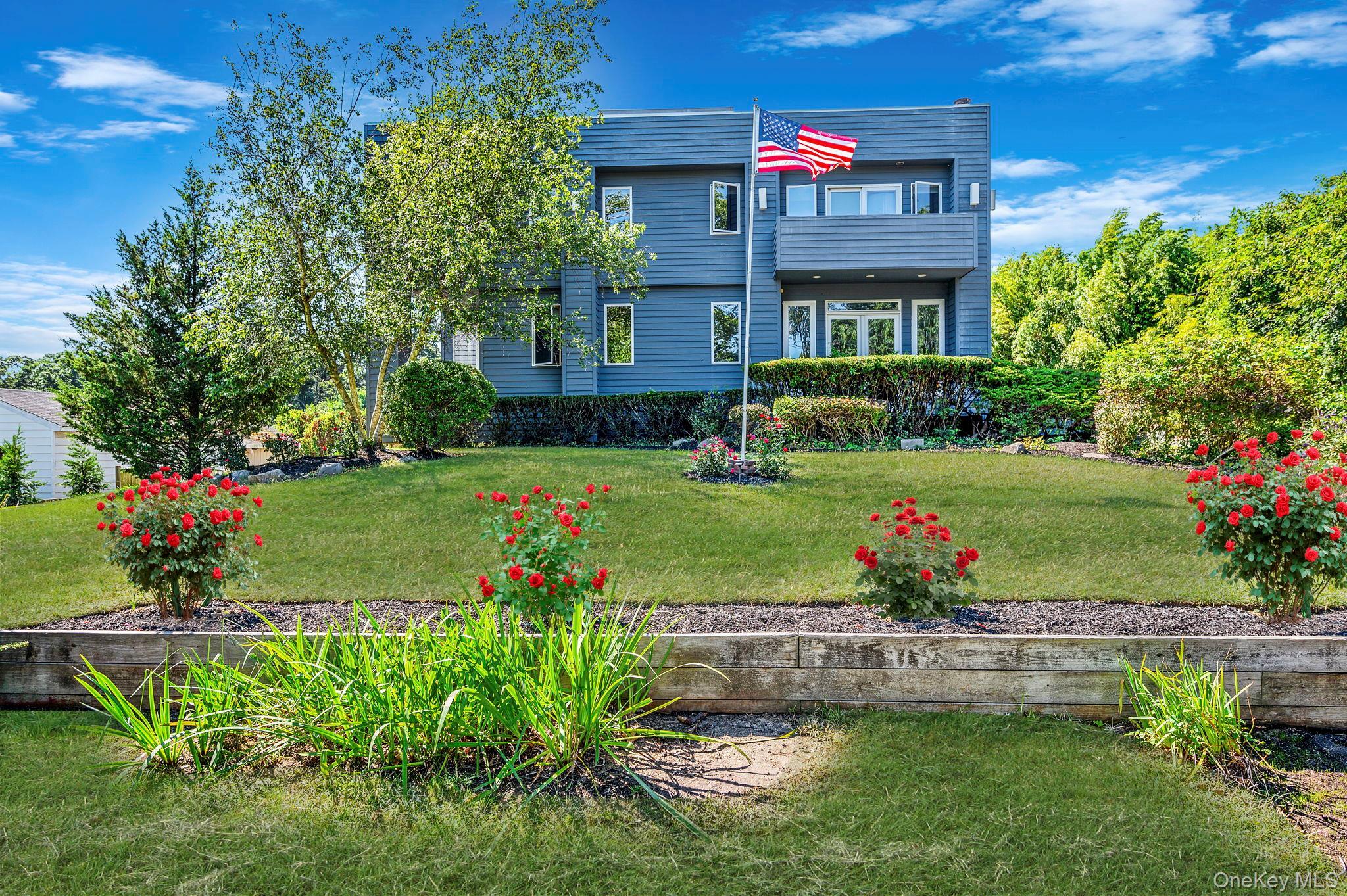 Single Family Roosevelt Suffolk County, NY 11772, MLS-904930-2