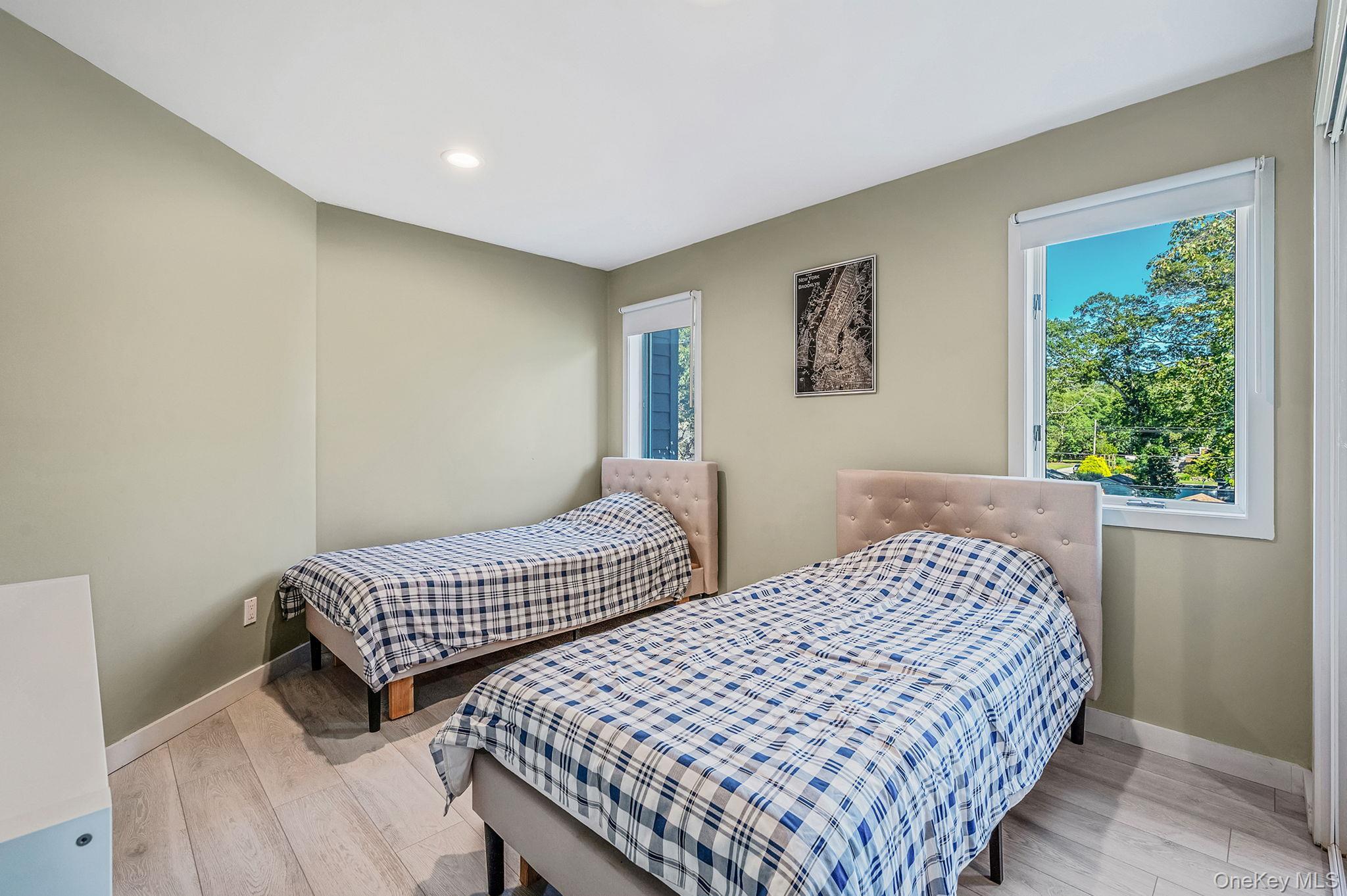 Single Family Roosevelt Suffolk County, NY 11772, MLS-904930-26