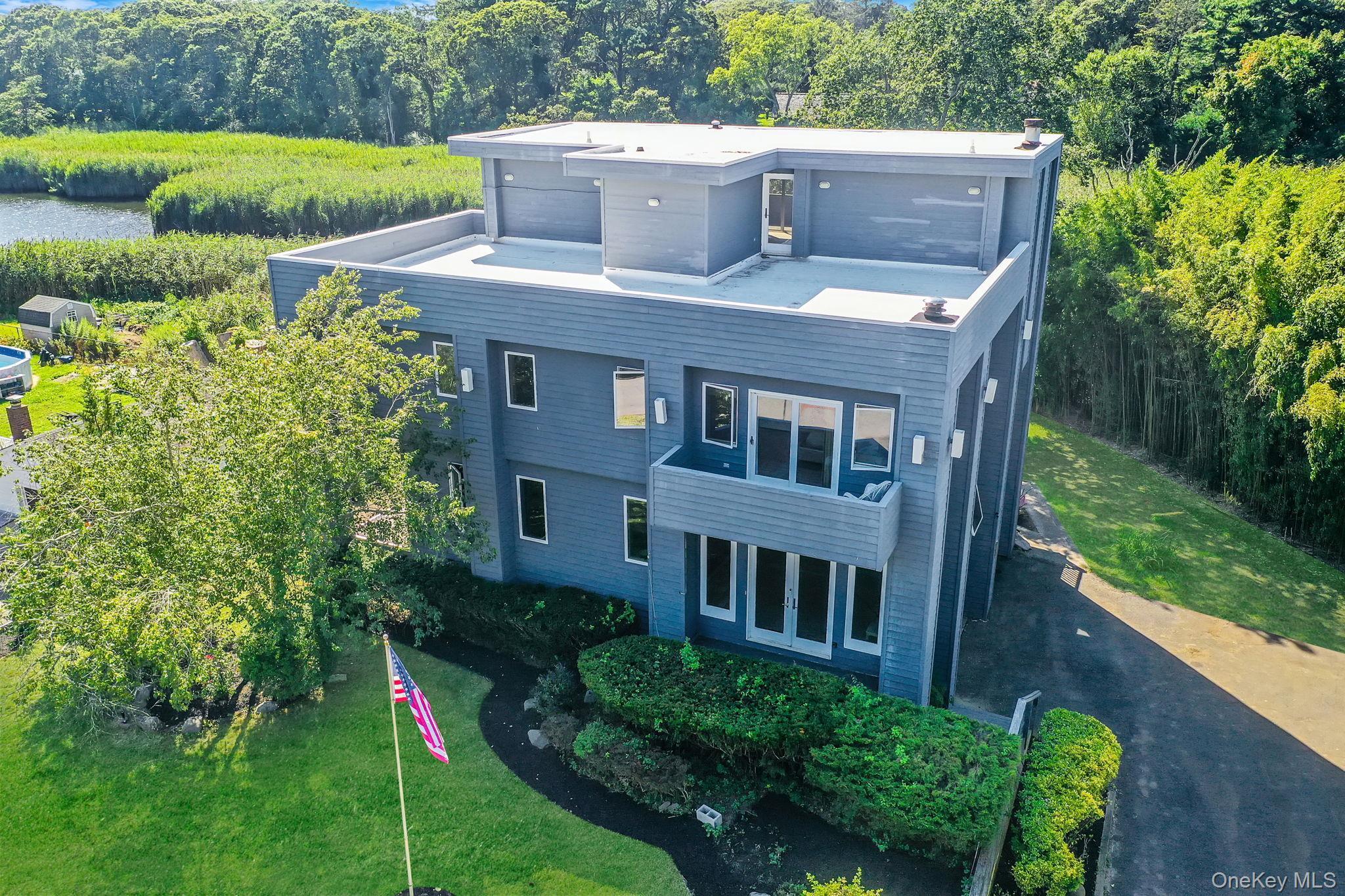 Single Family Roosevelt Suffolk County, NY 11772, MLS-904930-49