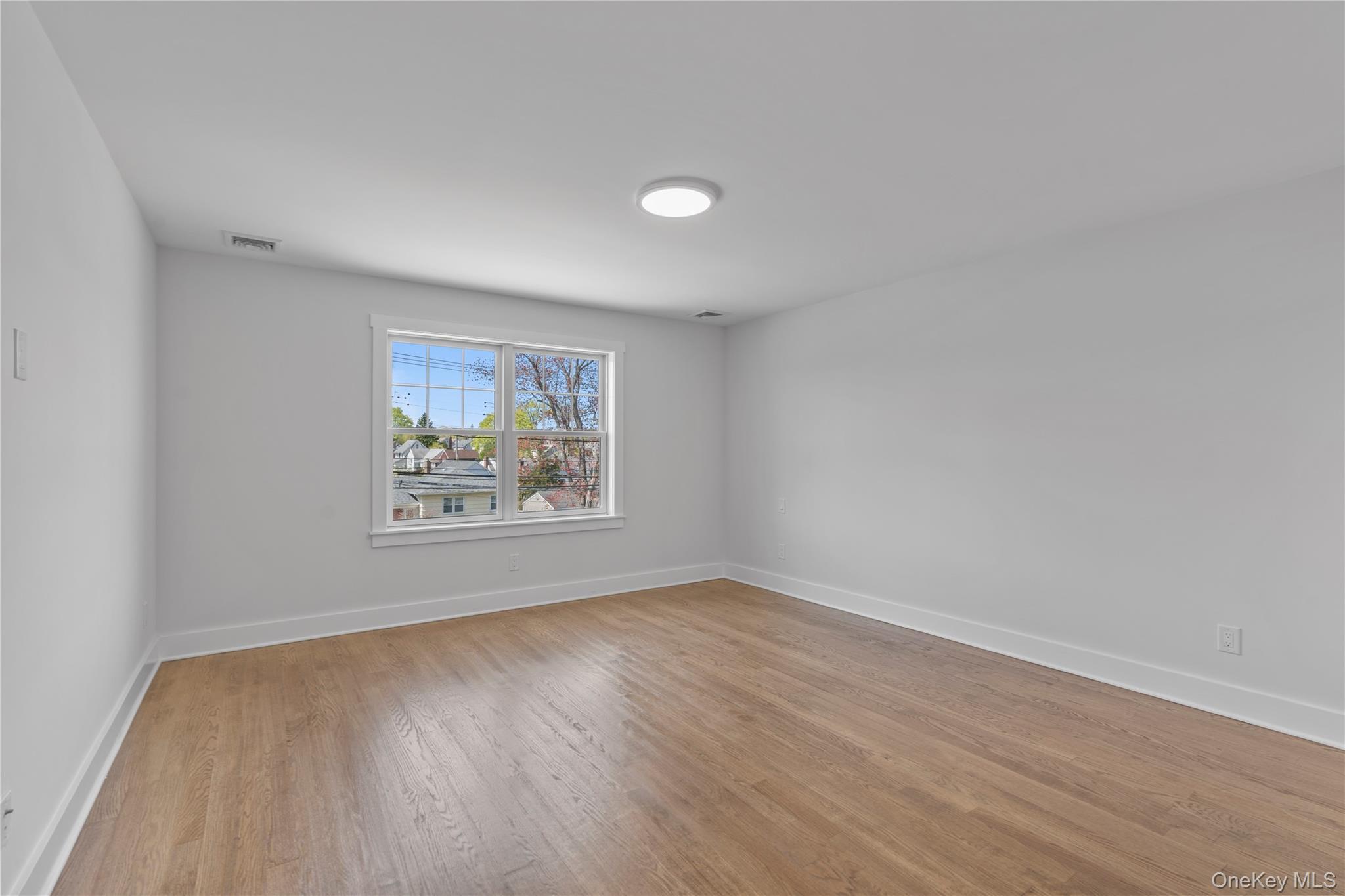 Single Family King  Westchester County, NY 10573, MLS-904967-12