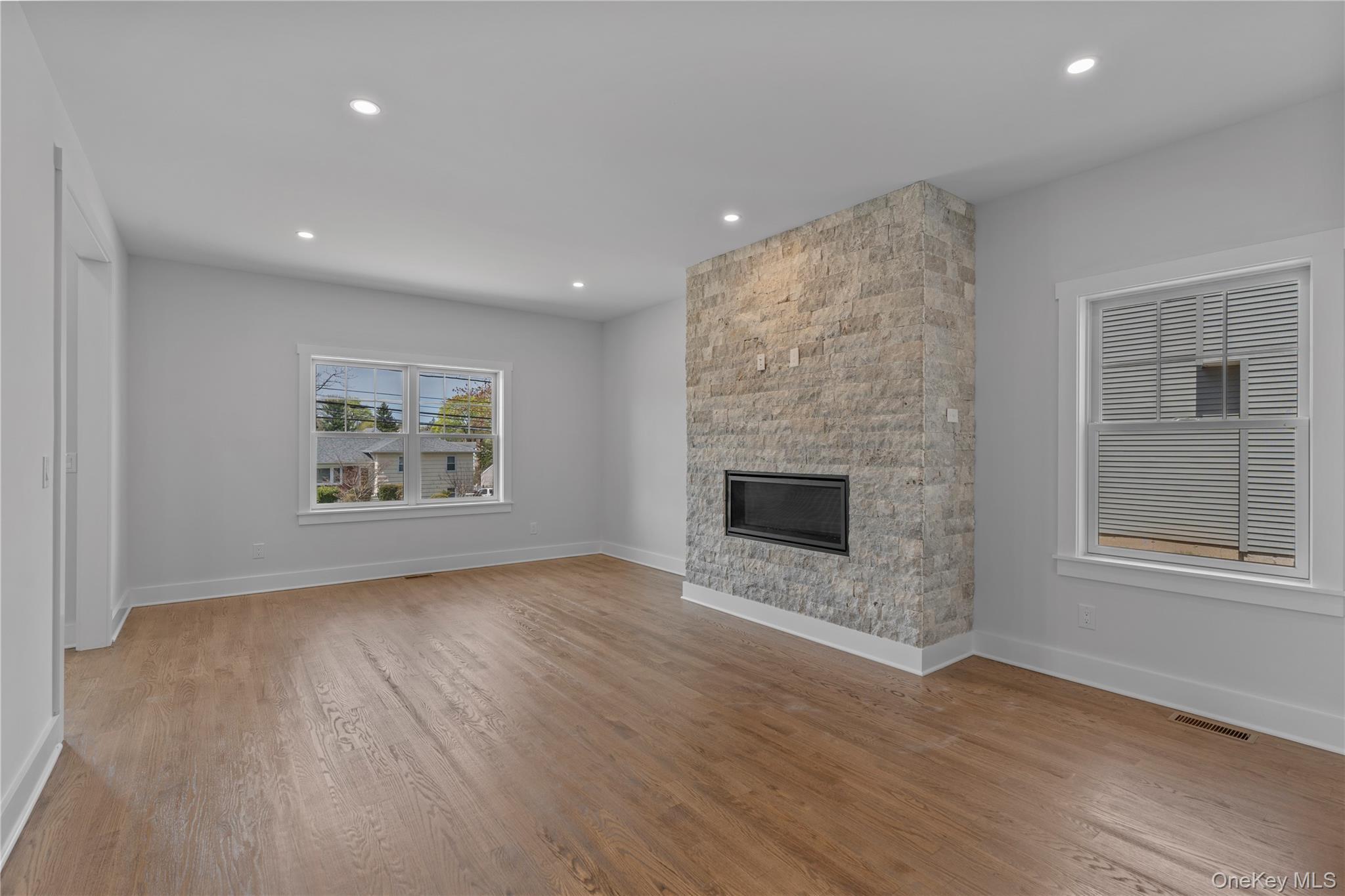 Single Family King  Westchester County, NY 10573, MLS-904967-2