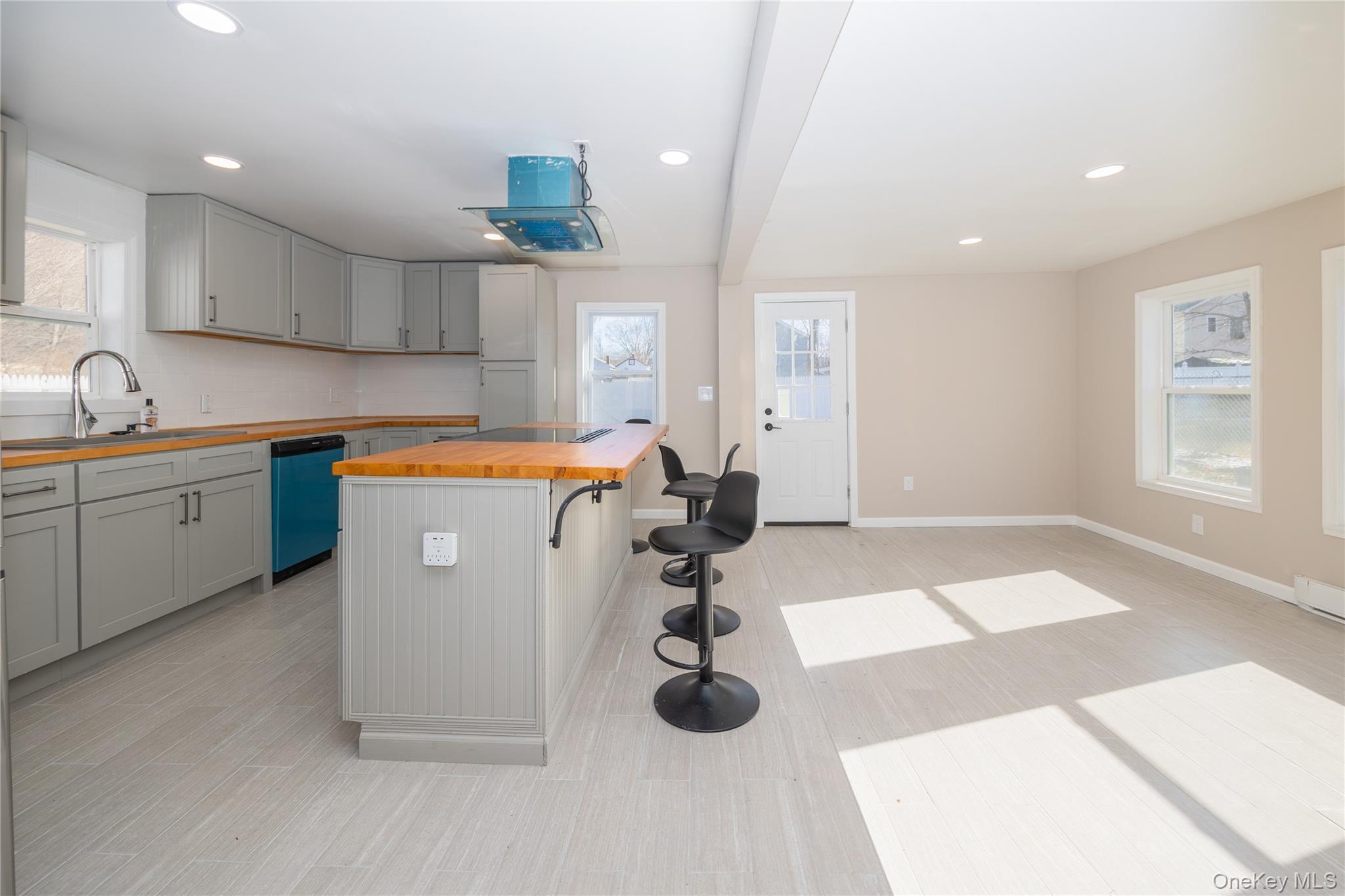 Single Family Mechanic Orange County, NY 12771, MLS-904981-13