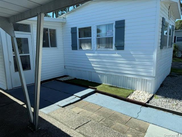 Single Family Old Country  Suffolk County, NY 11901, MLS-904992-4