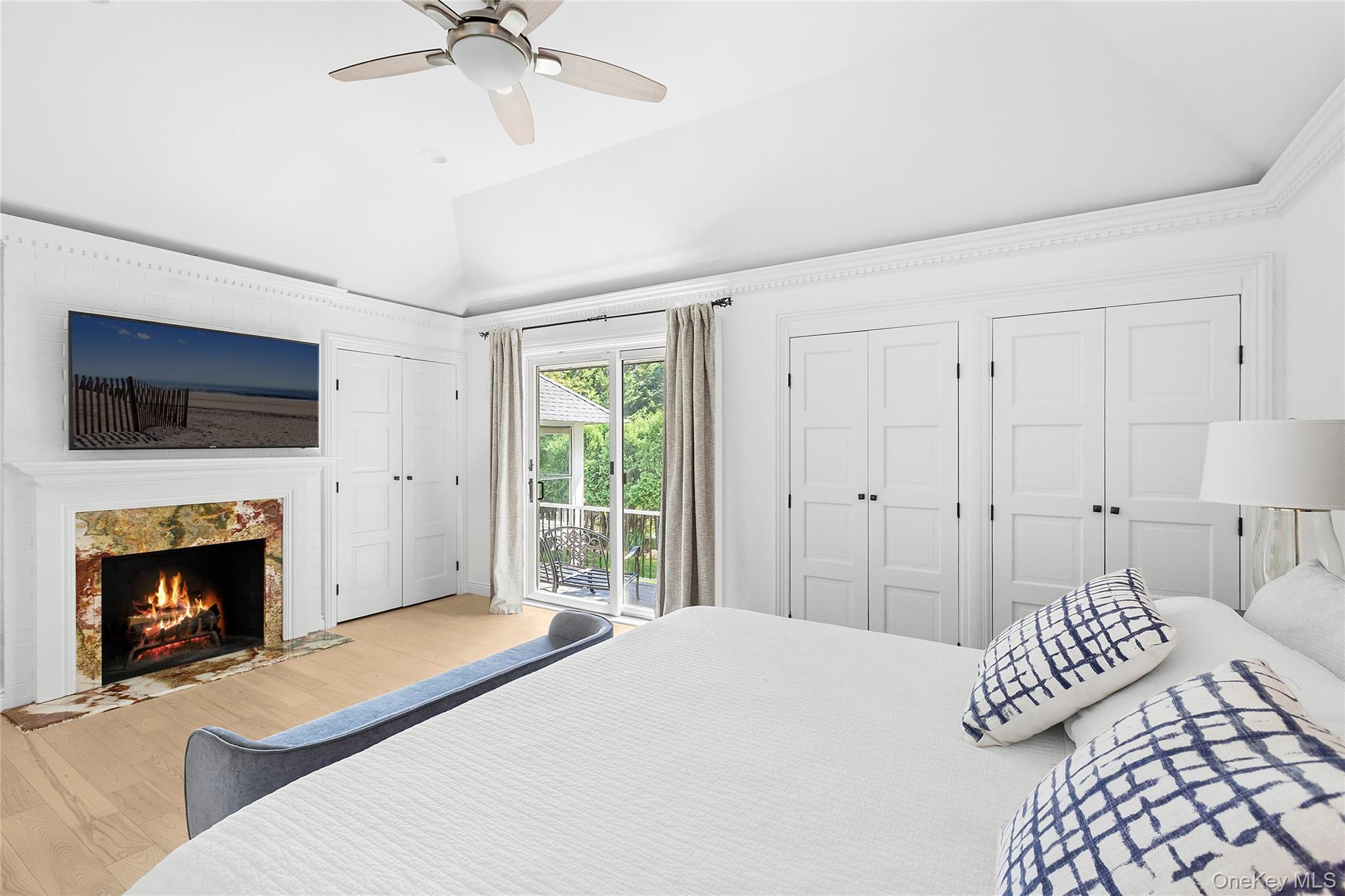 Single Family Middle Pond Suffolk County, NY 11968, MLS-904993-17