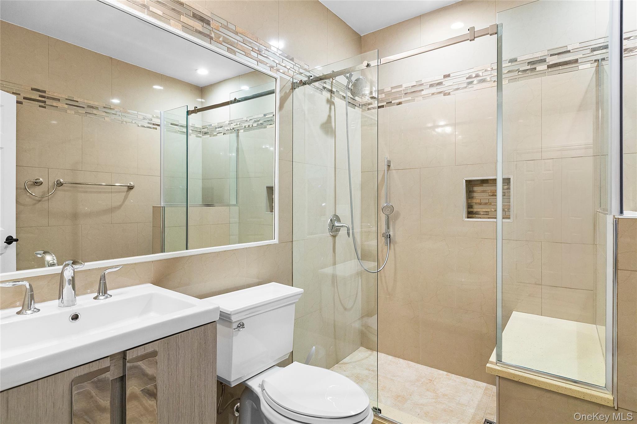 Single Family Middle Pond Suffolk County, NY 11968, MLS-904993-28