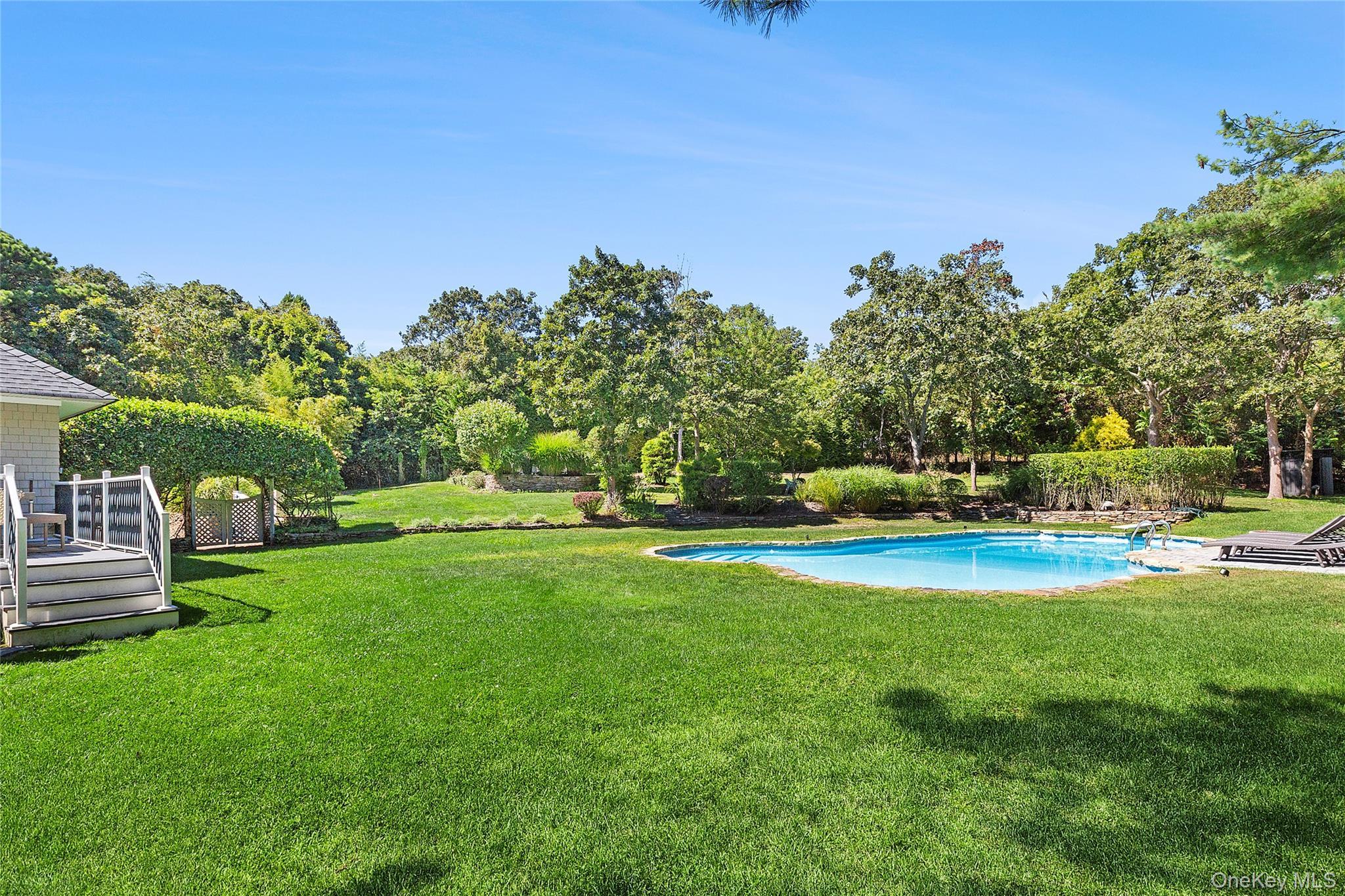 Single Family Middle Pond Suffolk County, NY 11968, MLS-904993-32