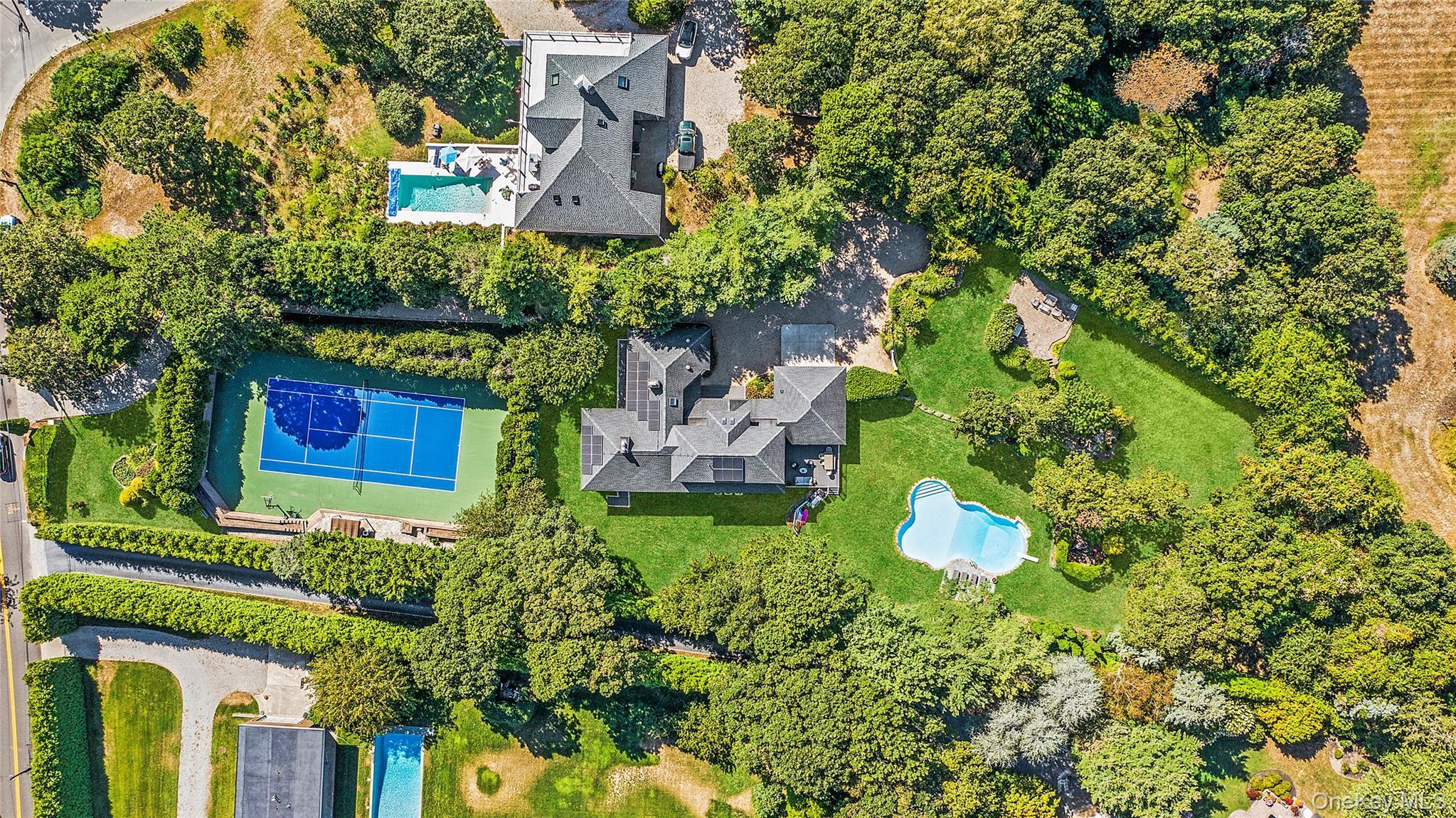 Single Family Middle Pond  Suffolk County, NY 11968, MLS-904993-39