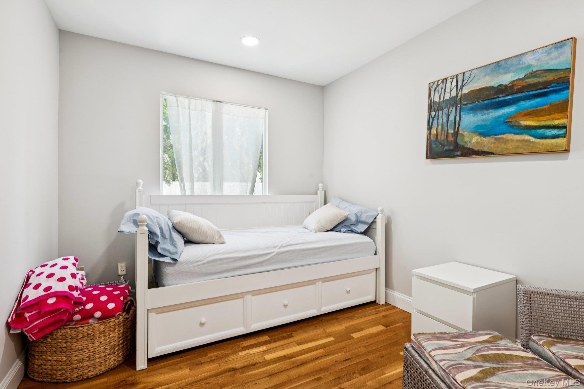 Single Family Oak Point Nassau County, NY 11709, MLS-905016-18