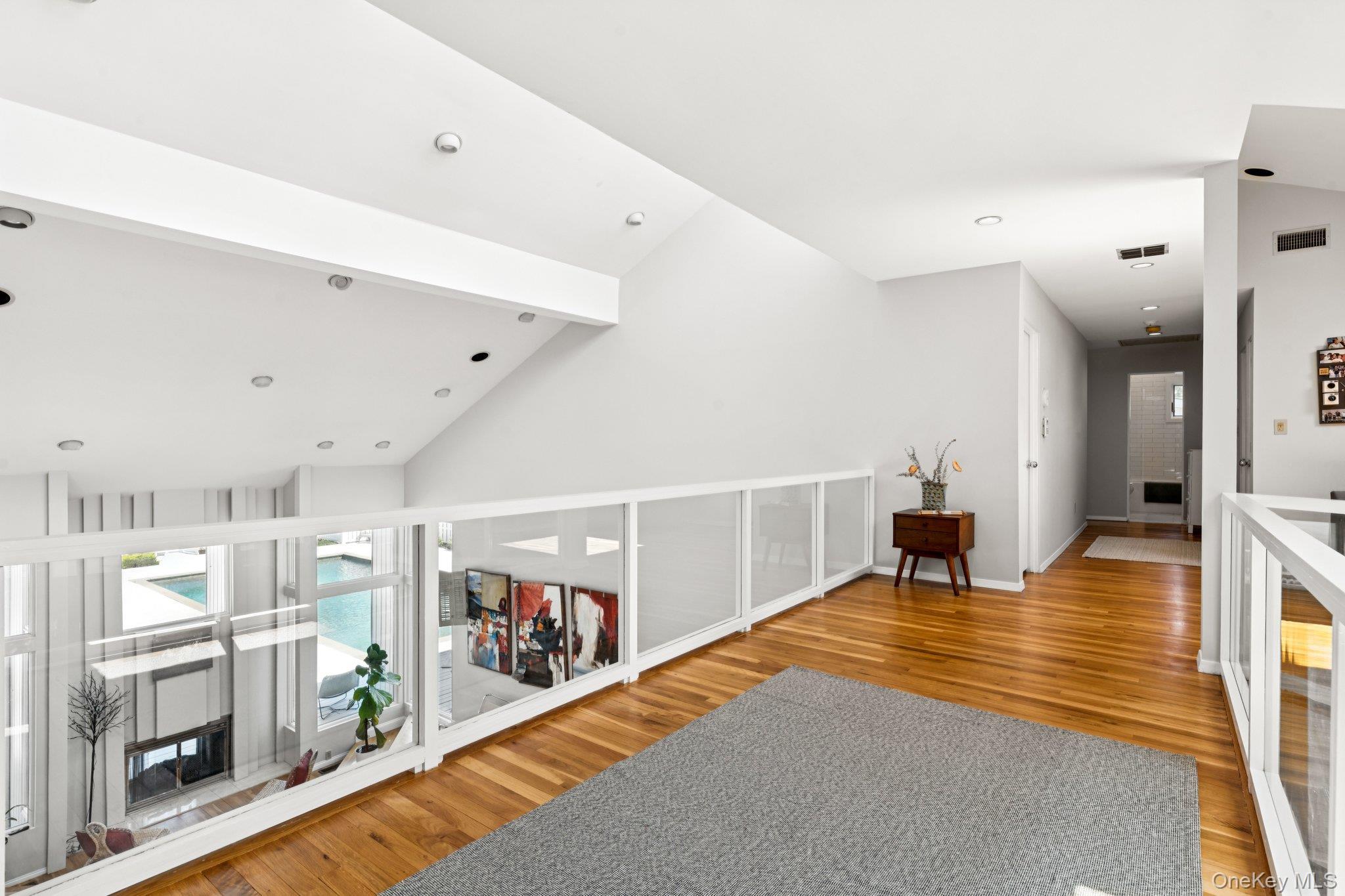 Single Family Oak Point Nassau County, NY 11709, MLS-905016-21