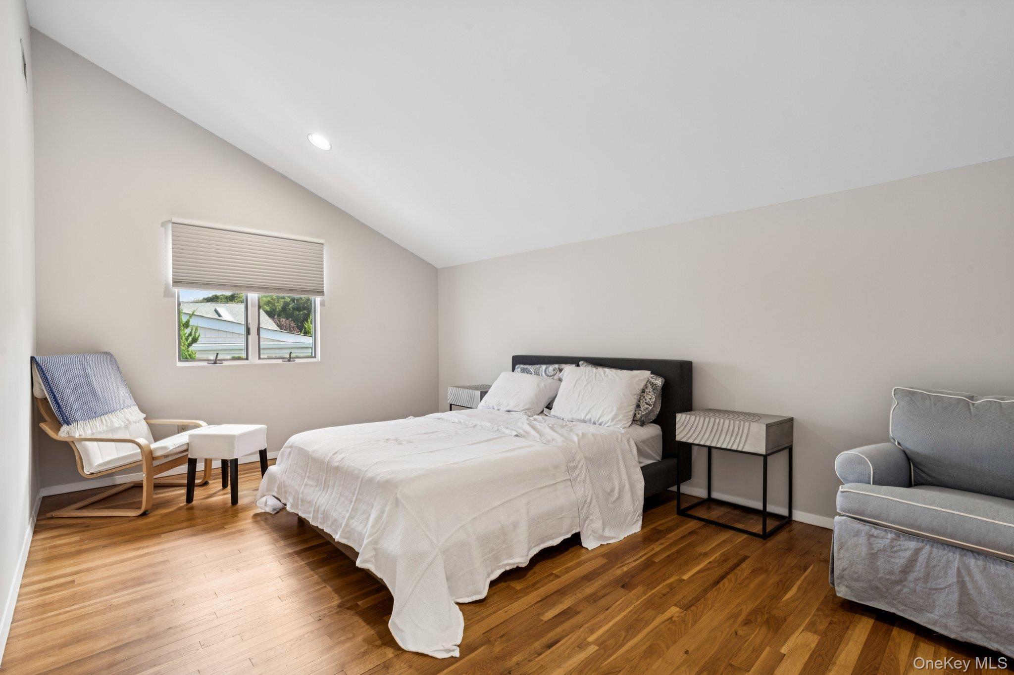 Single Family Oak Point Nassau County, NY 11709, MLS-905016-23