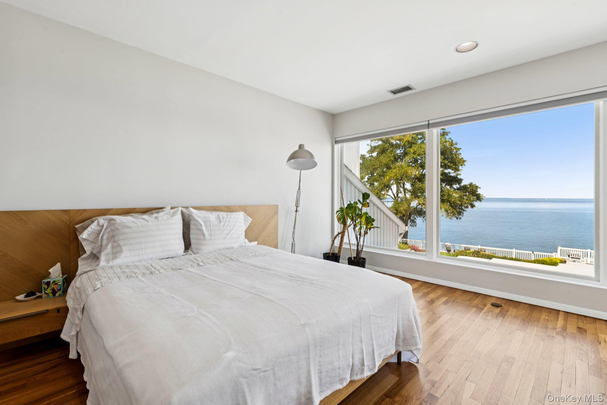 Single Family Oak Point Nassau County, NY 11709, MLS-905016-27