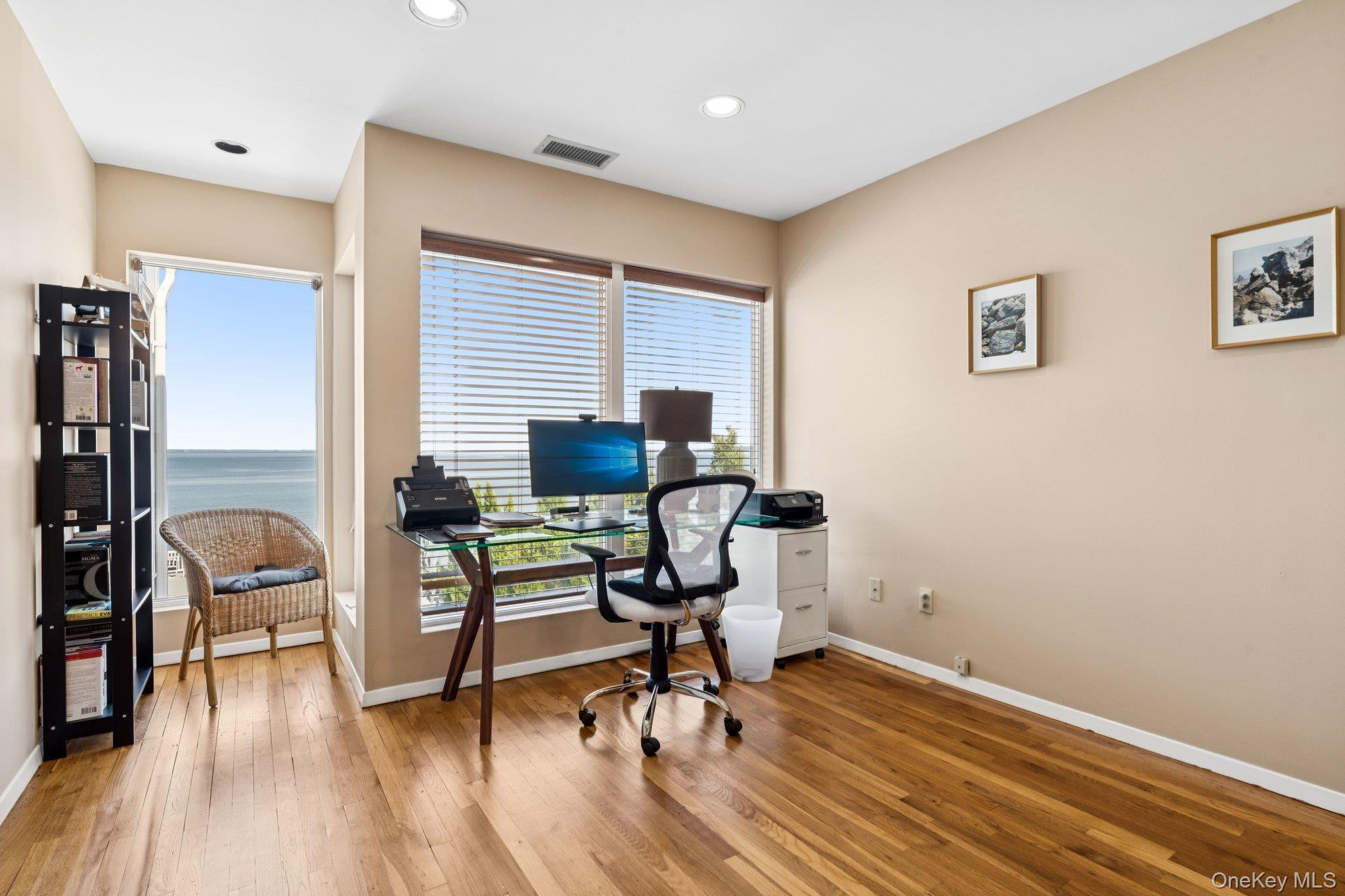 Single Family Oak Point Nassau County, NY 11709, MLS-905016-29