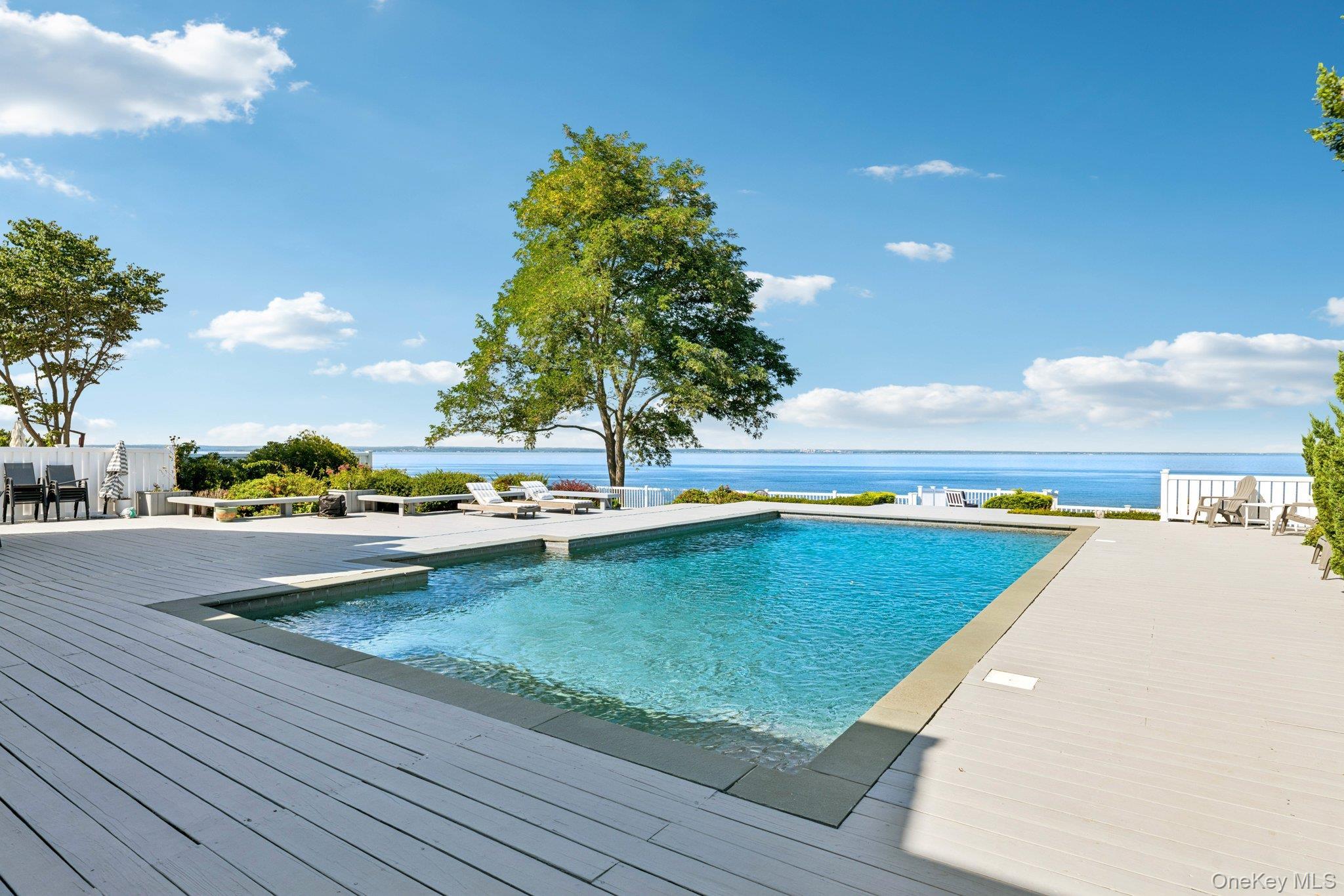 Single Family Oak Point Nassau County, NY 11709, MLS-905016-35