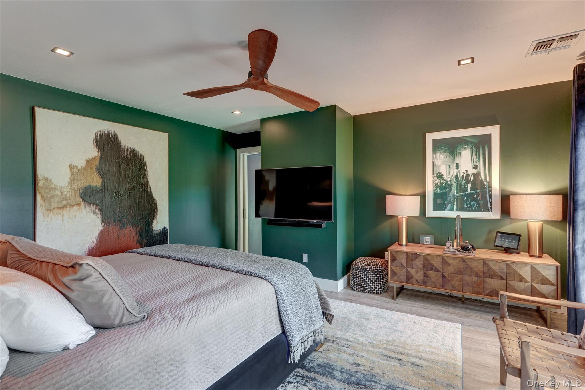 Single Family Erie  Sullivan County, NY 12764, MLS-905023-24