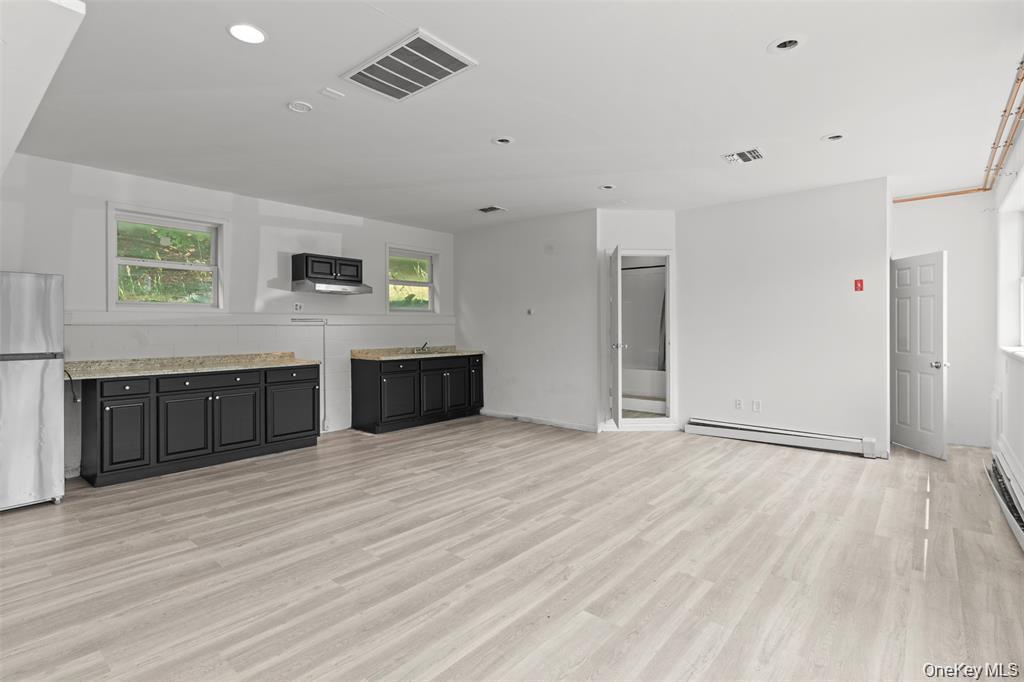 Single Family Broadway (aka 9w) Ulster County, NY 12487, MLS-905050-18