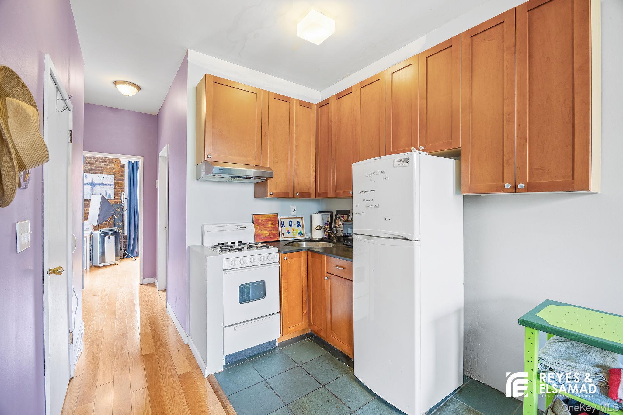 Single Family 173rd  Manhattan, NY 10032, MLS-905054-12