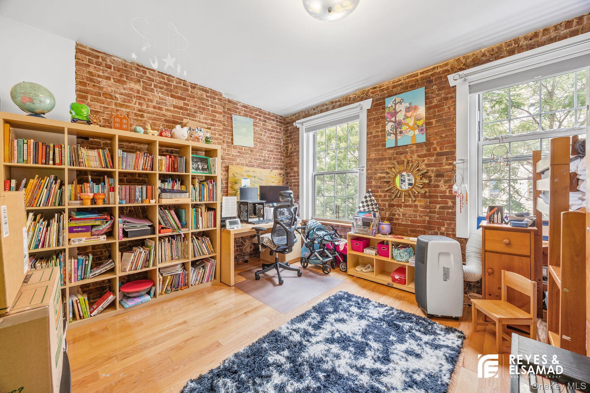 Single Family 173rd  Manhattan, NY 10032, MLS-905054-17