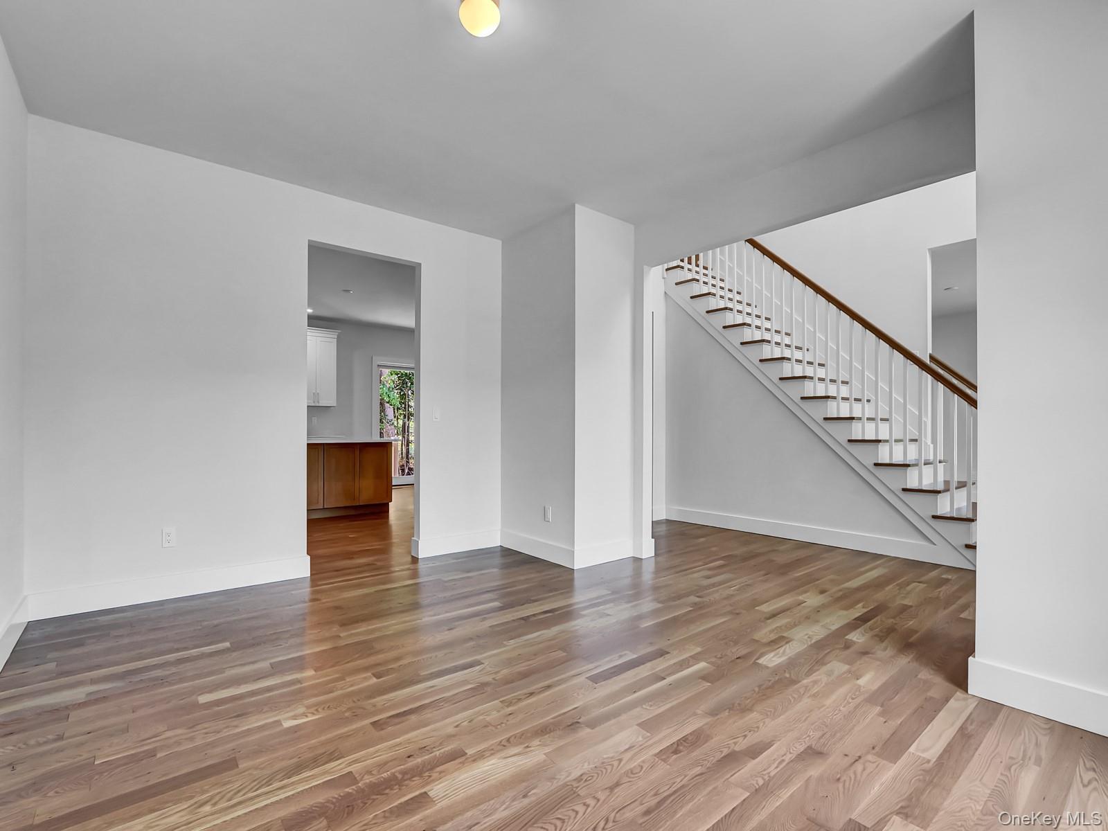 Single Family Country  Suffolk County, NY 11733, MLS-905066-12