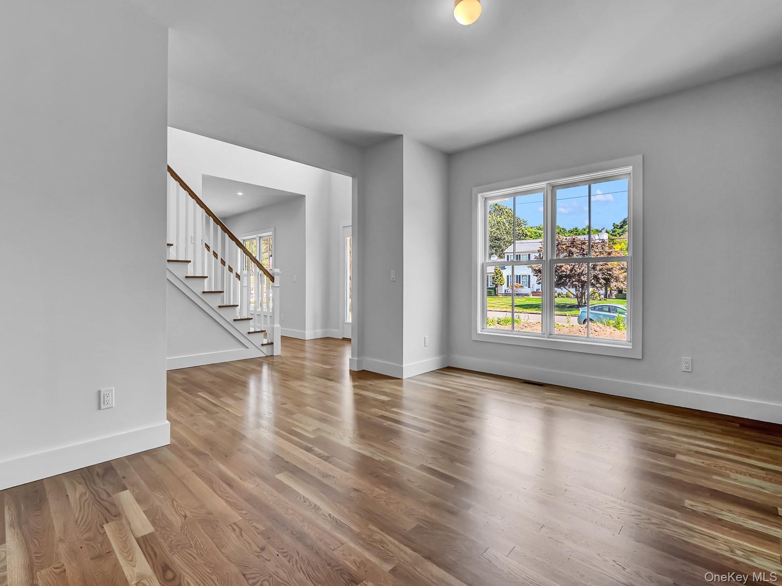 Single Family Country  Suffolk County, NY 11733, MLS-905066-13