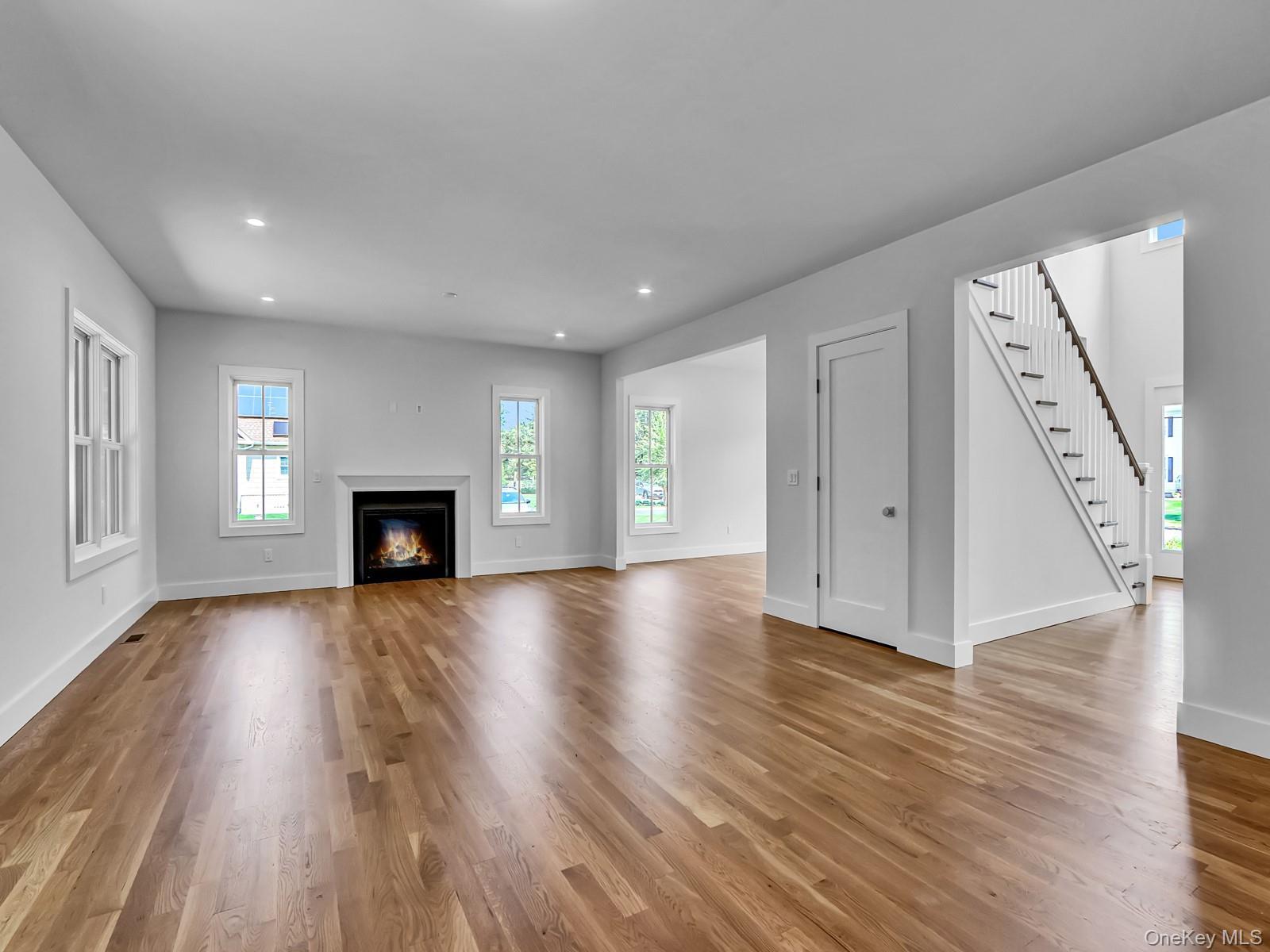 Single Family Country  Suffolk County, NY 11733, MLS-905066-14