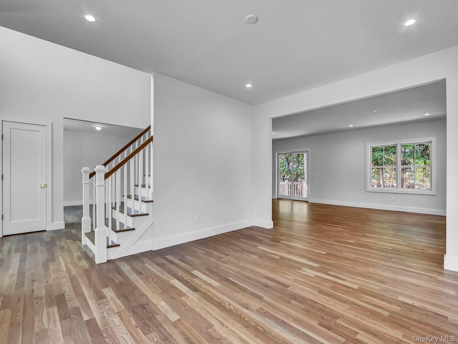 Single Family Country  Suffolk County, NY 11733, MLS-905066-6