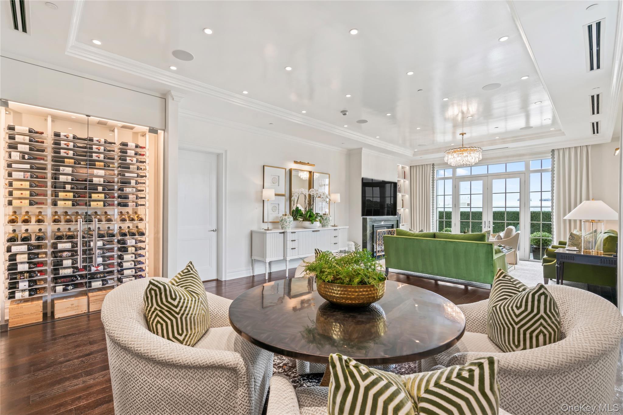 Condo Royal  Nassau County, NY 11040, MLS-905073-20