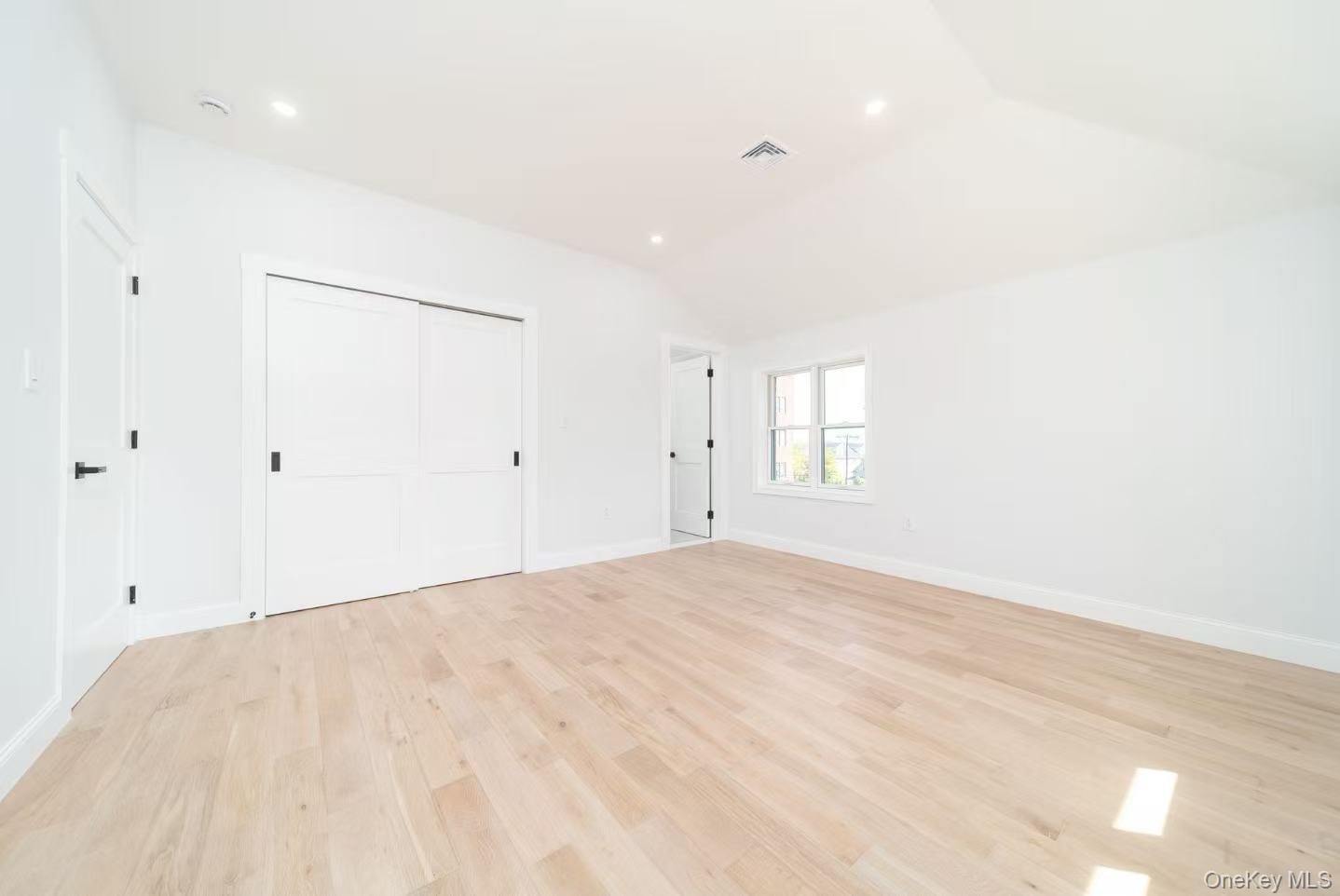 Single Family 128 Queens, NY 11356, MLS-905090-17