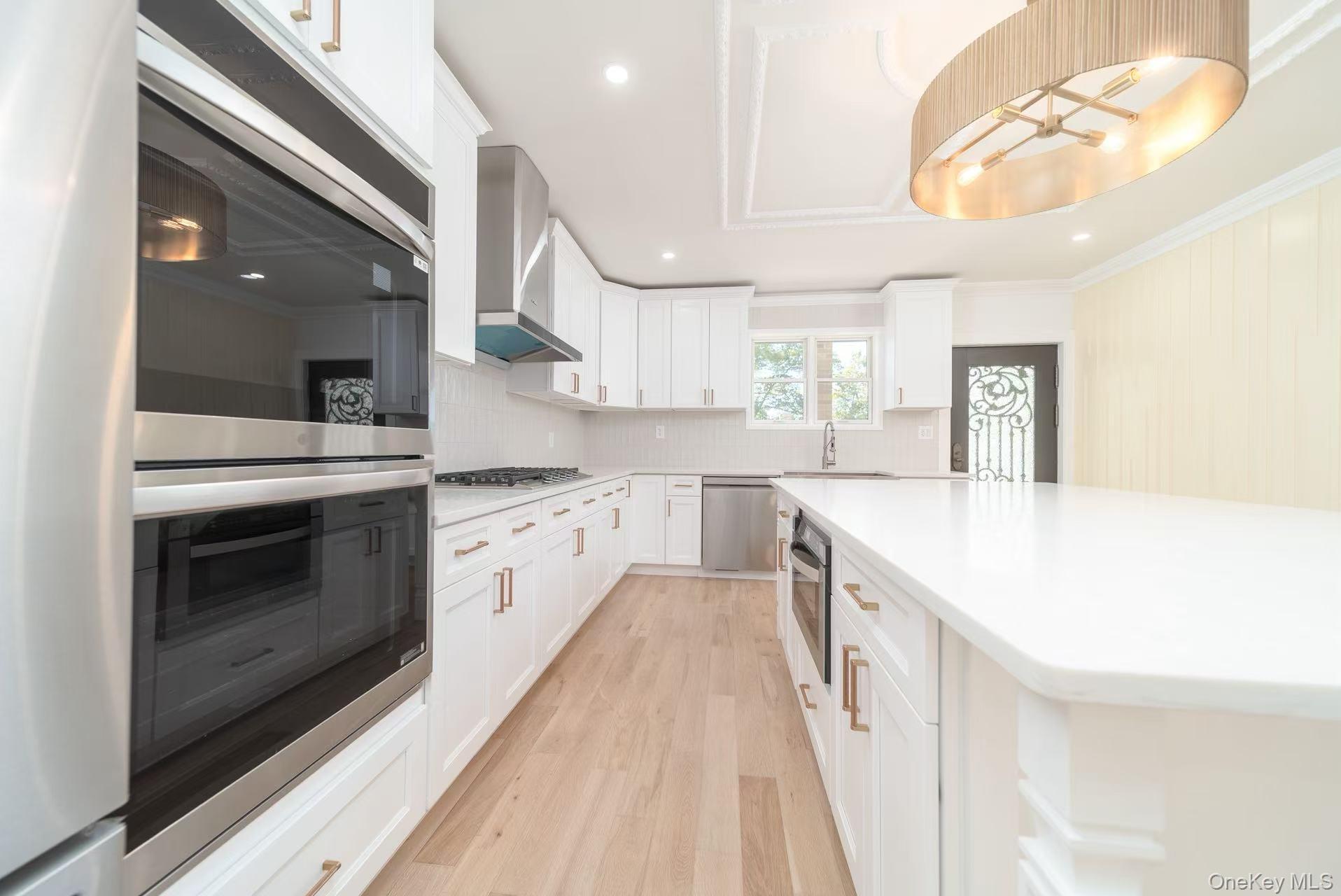 Single Family 128 Queens, NY 11356, MLS-905090-5