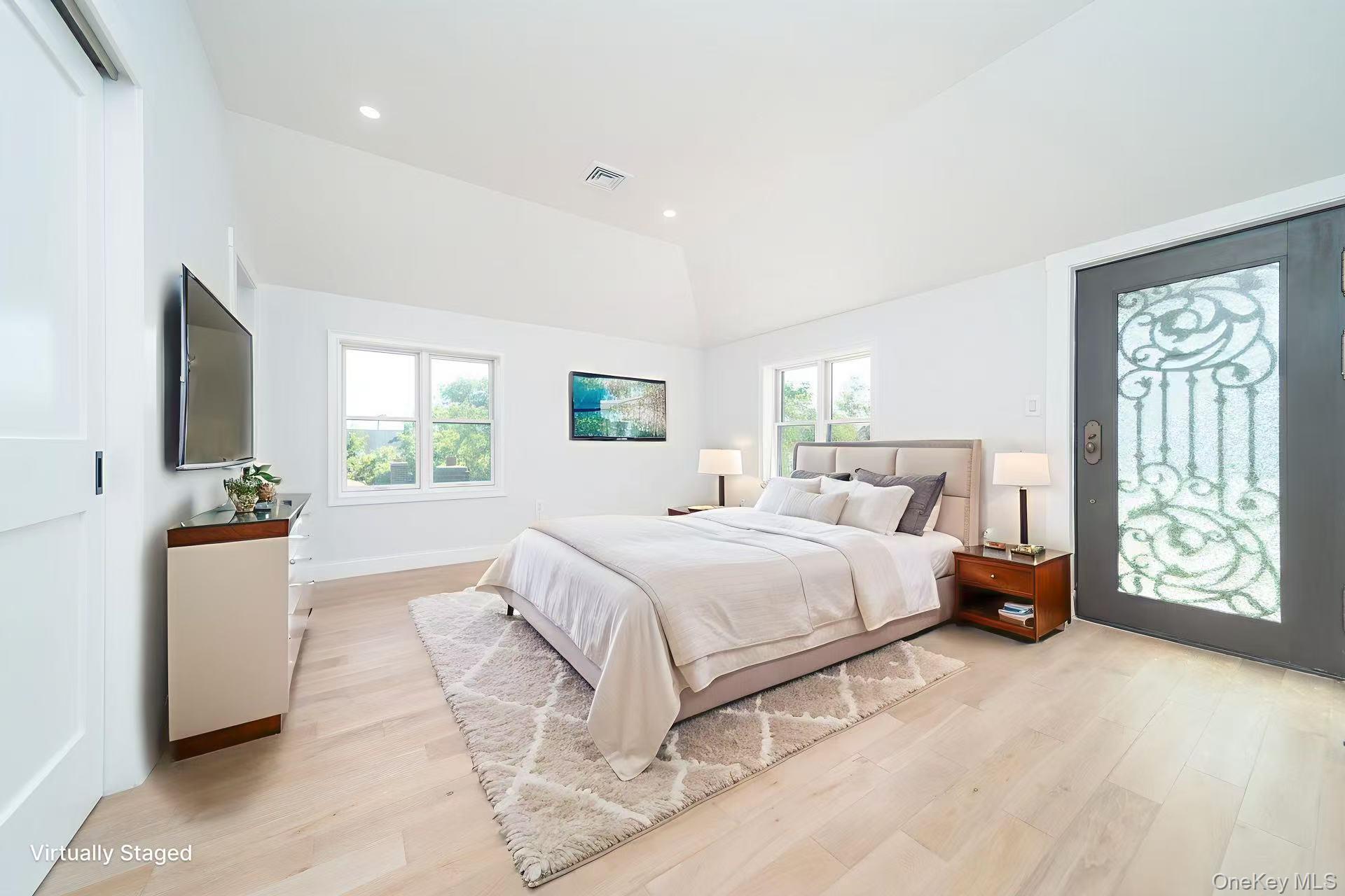 Single Family 128 Queens, NY 11356, MLS-905090-9