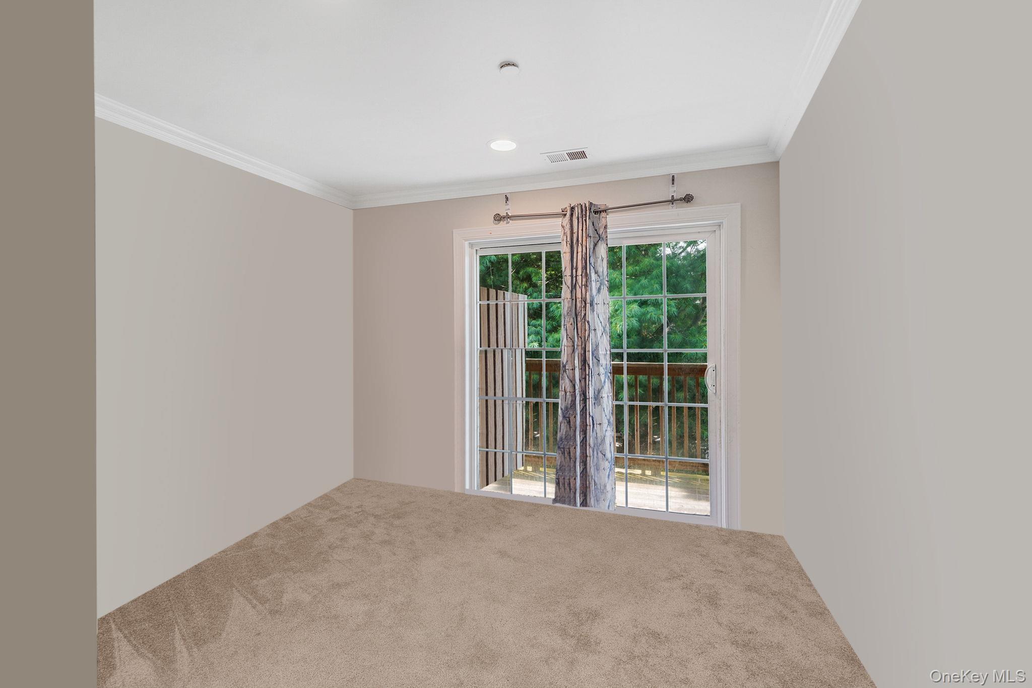 Condo Medea  Suffolk County, NY 11722, MLS-905094-5