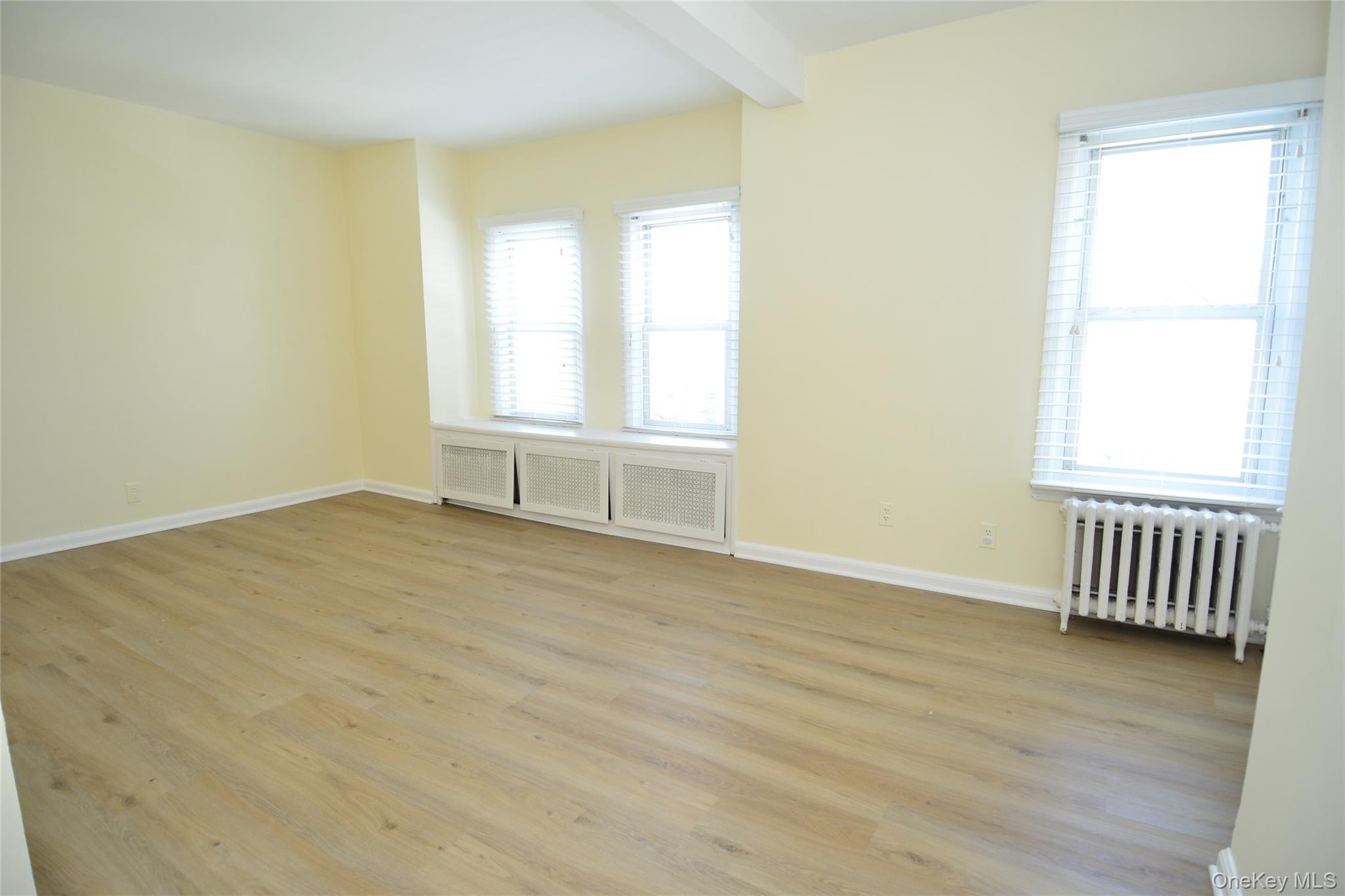 Single Family Glen  Westchester County, NY 10709, MLS-905095-19