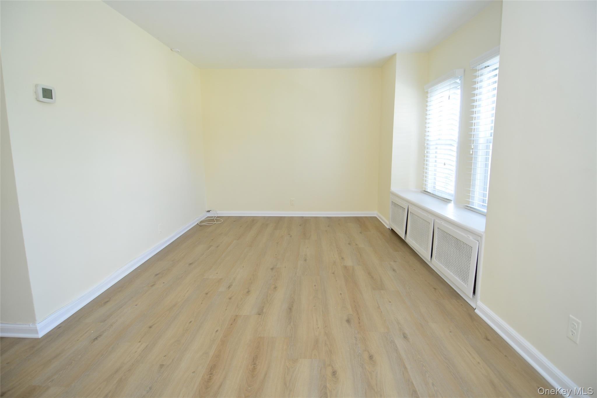 Single Family Glen  Westchester County, NY 10709, MLS-905095-20