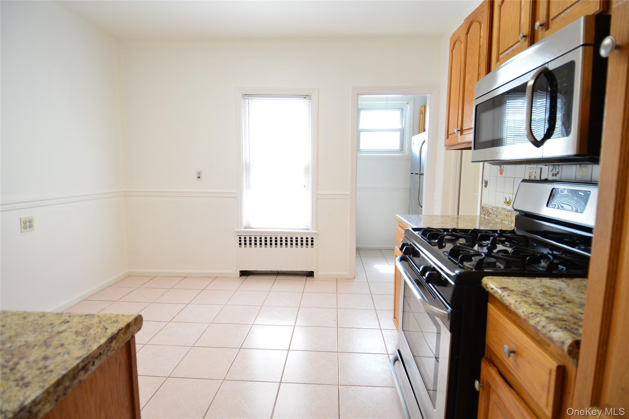 Single Family Glen  Westchester County, NY 10709, MLS-905095-22