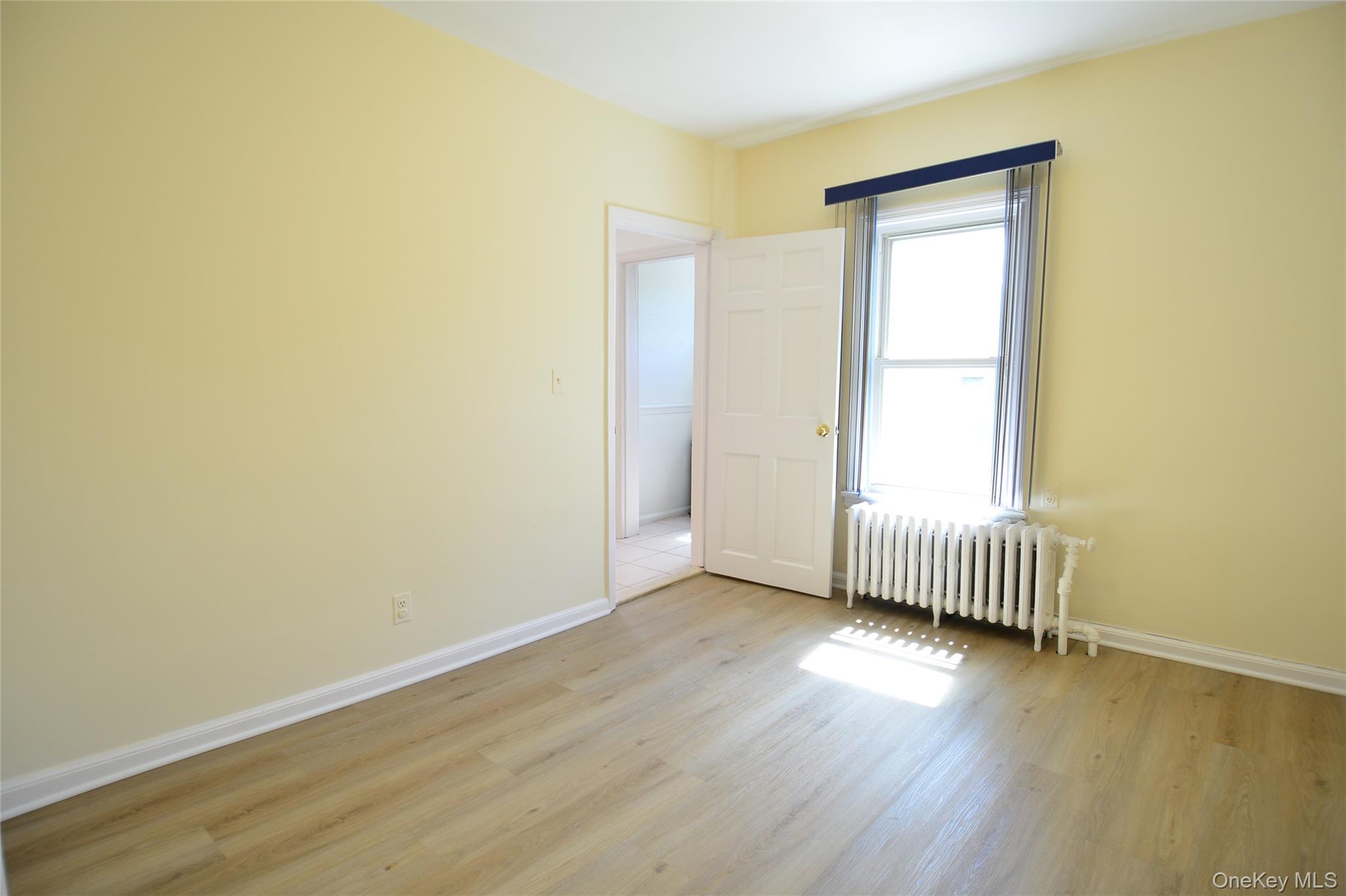 Single Family Glen  Westchester County, NY 10709, MLS-905095-25