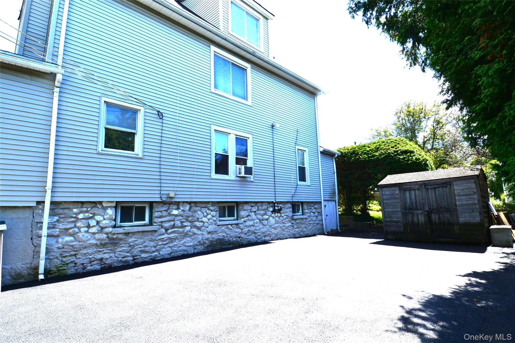 Single Family Glen  Westchester County, NY 10709, MLS-905095-38