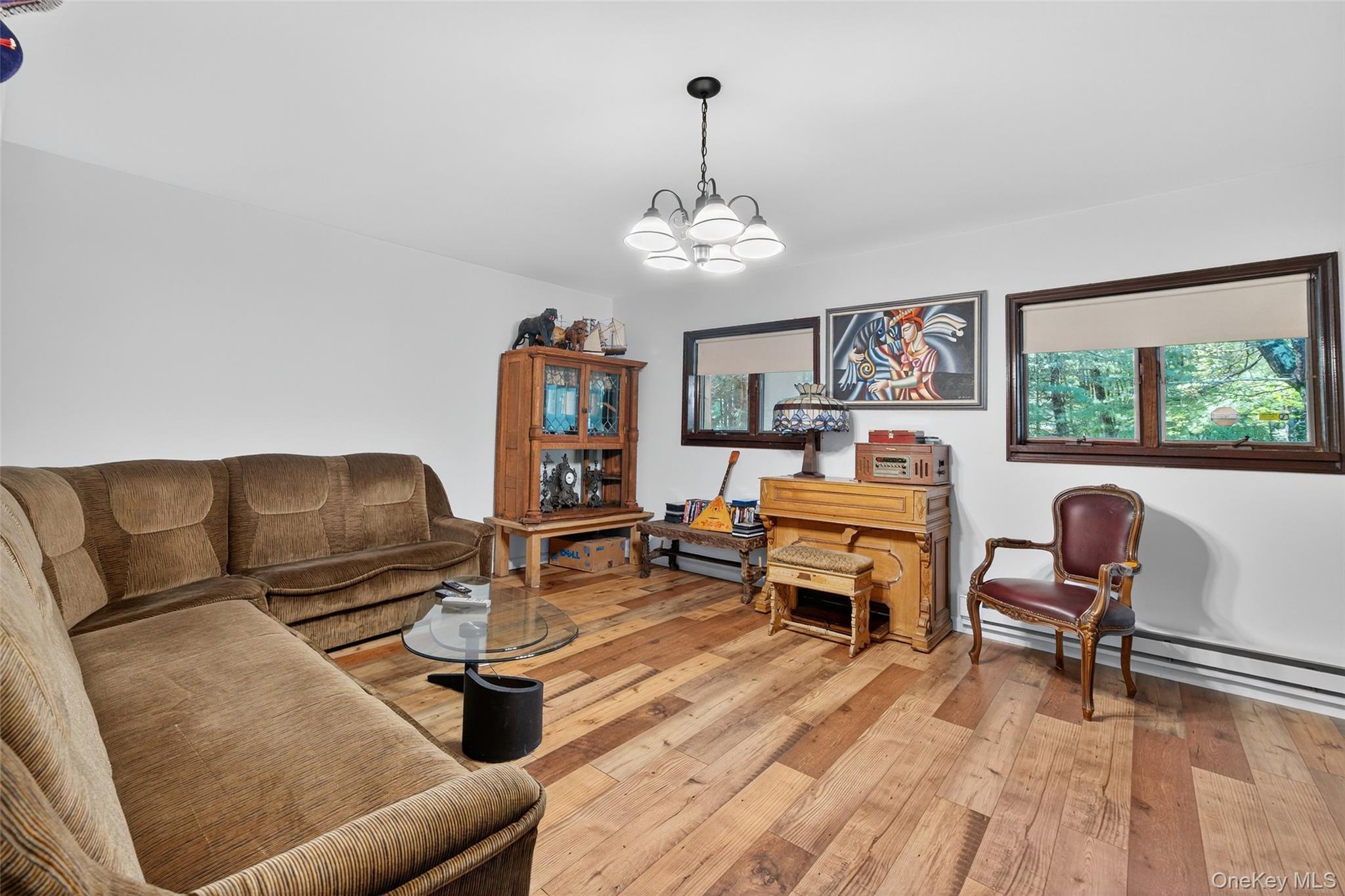 Single Family Ulster Heights  Ulster County, NY 12428, MLS-905101-12