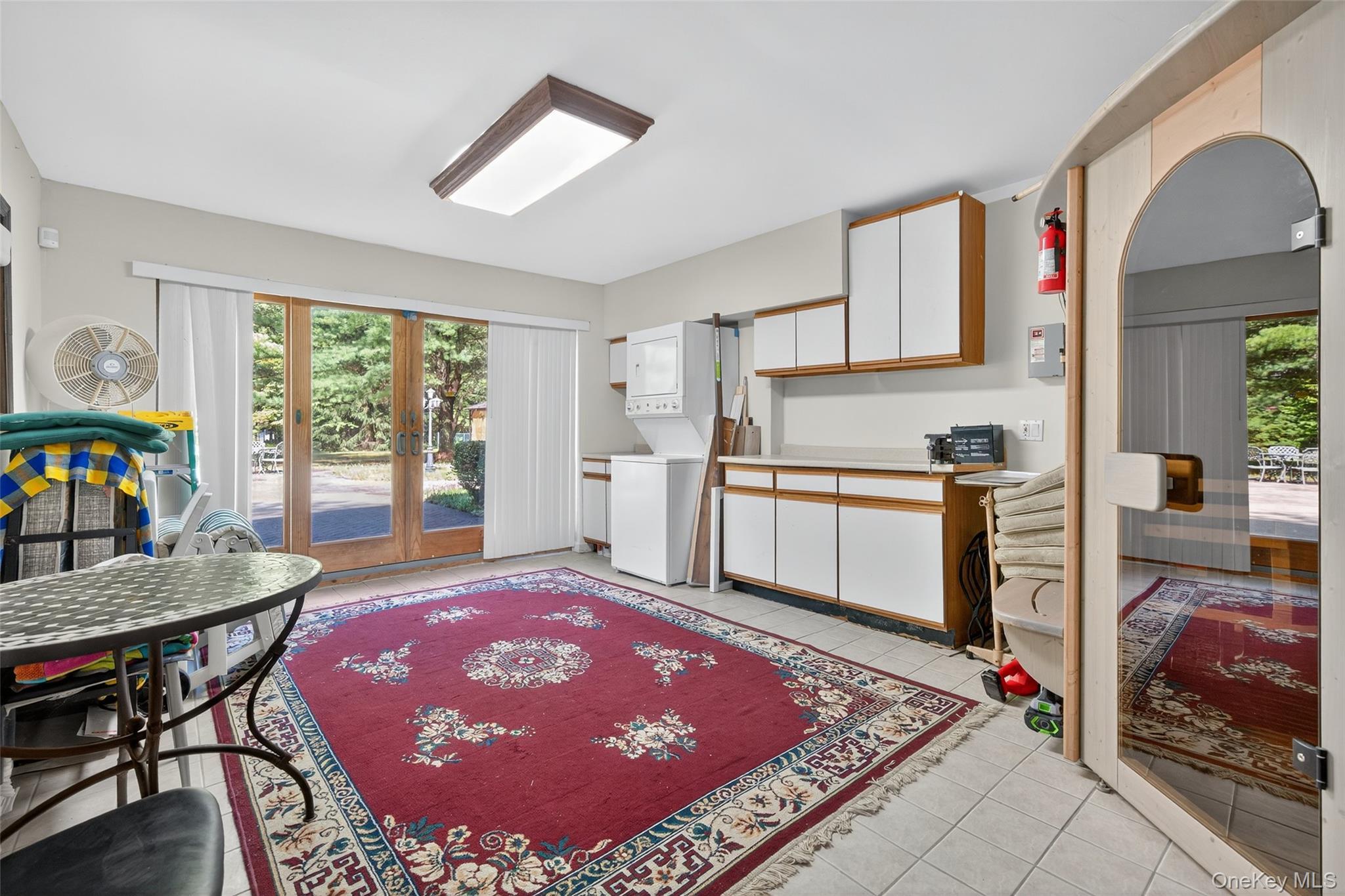 Single Family Ulster Heights  Ulster County, NY 12428, MLS-905101-16