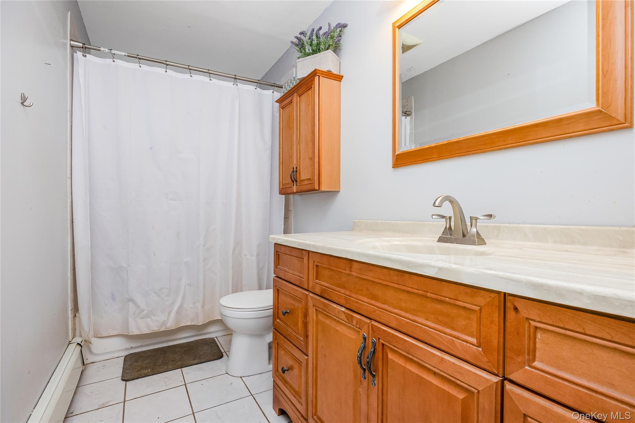 Single Family Hillside  Suffolk County, NY 11738, MLS-905102-15