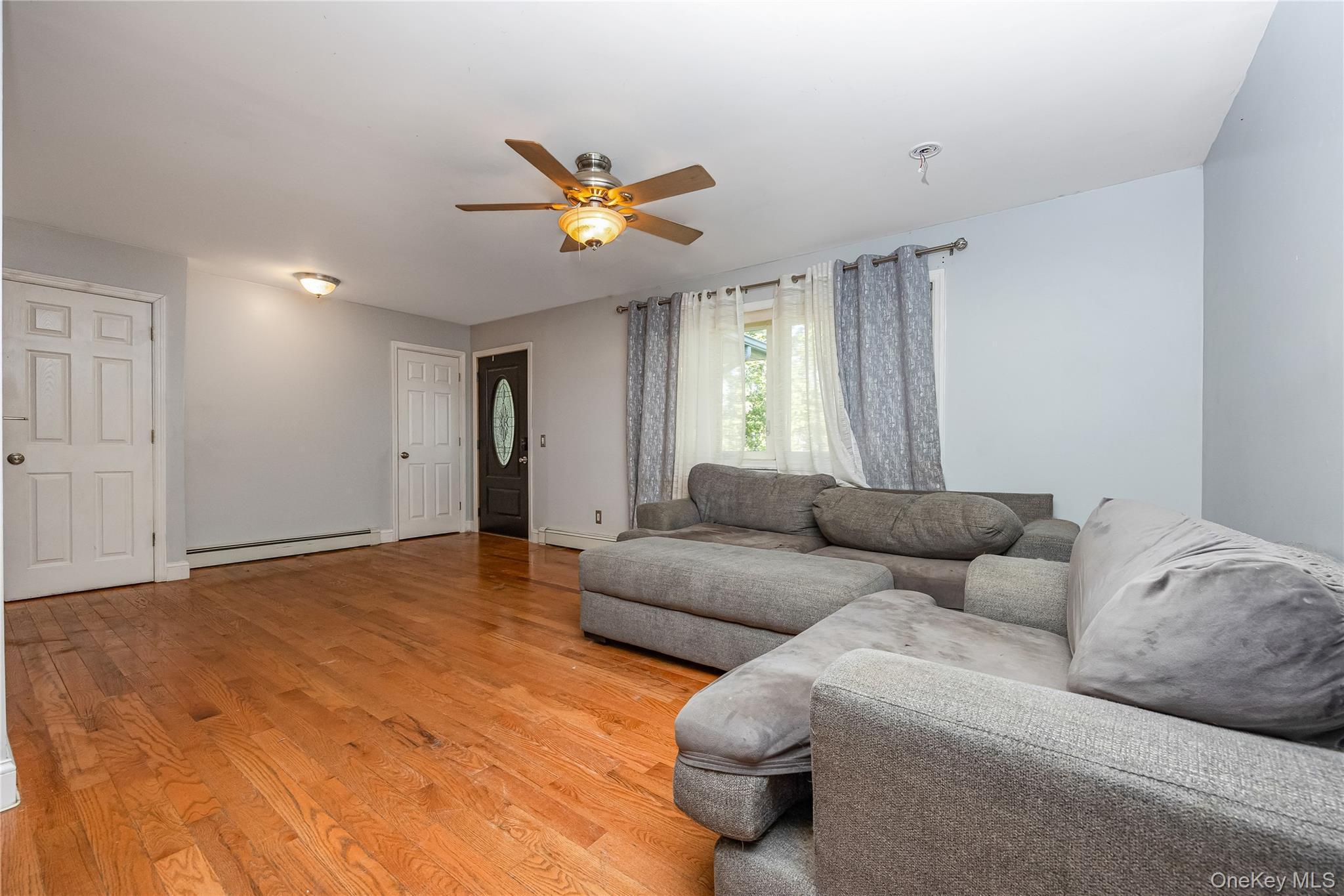 Single Family Hillside  Suffolk County, NY 11738, MLS-905102-9