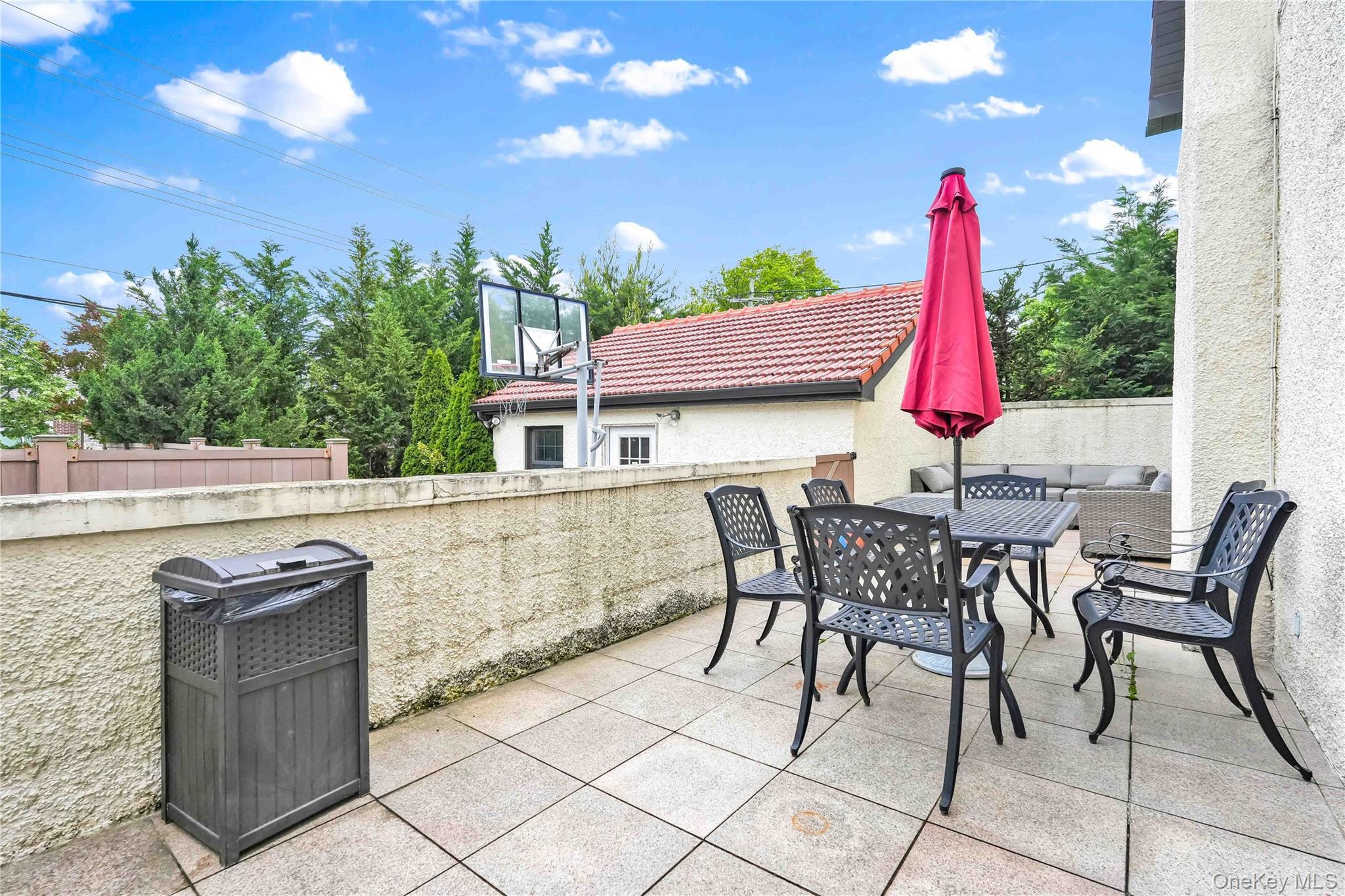 Single Family 12th  Queens, NY 11357, MLS-905114-10