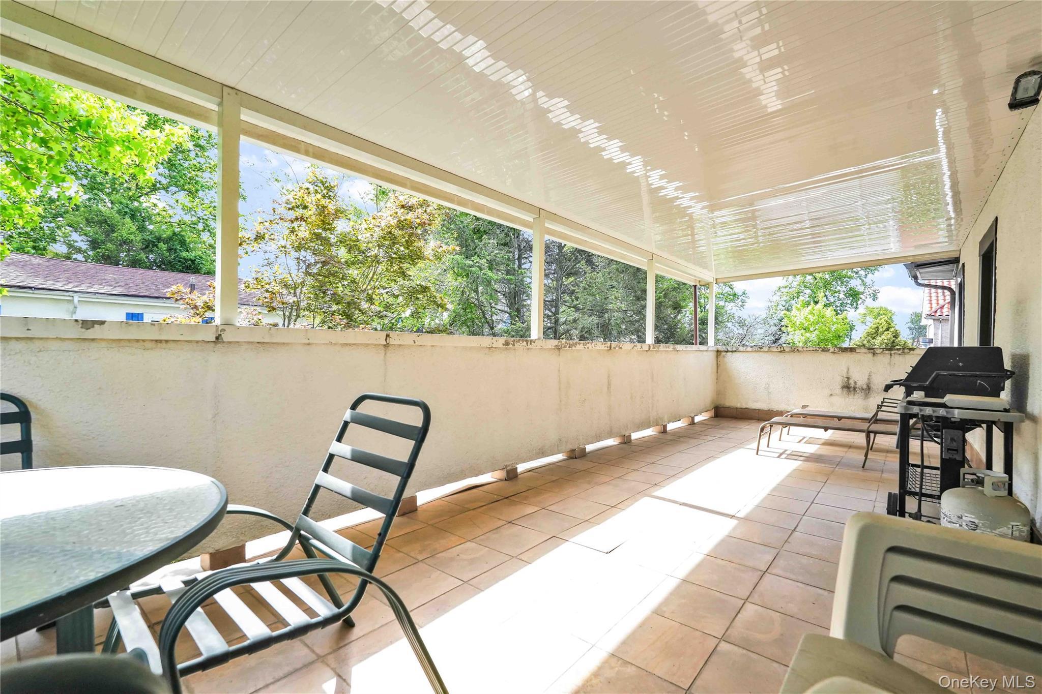 Single Family 12th  Queens, NY 11357, MLS-905114-25