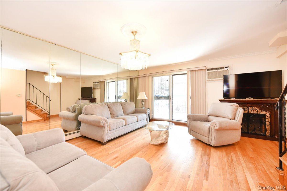 Single Family 79th  Queens, NY 11367, MLS-905126-13