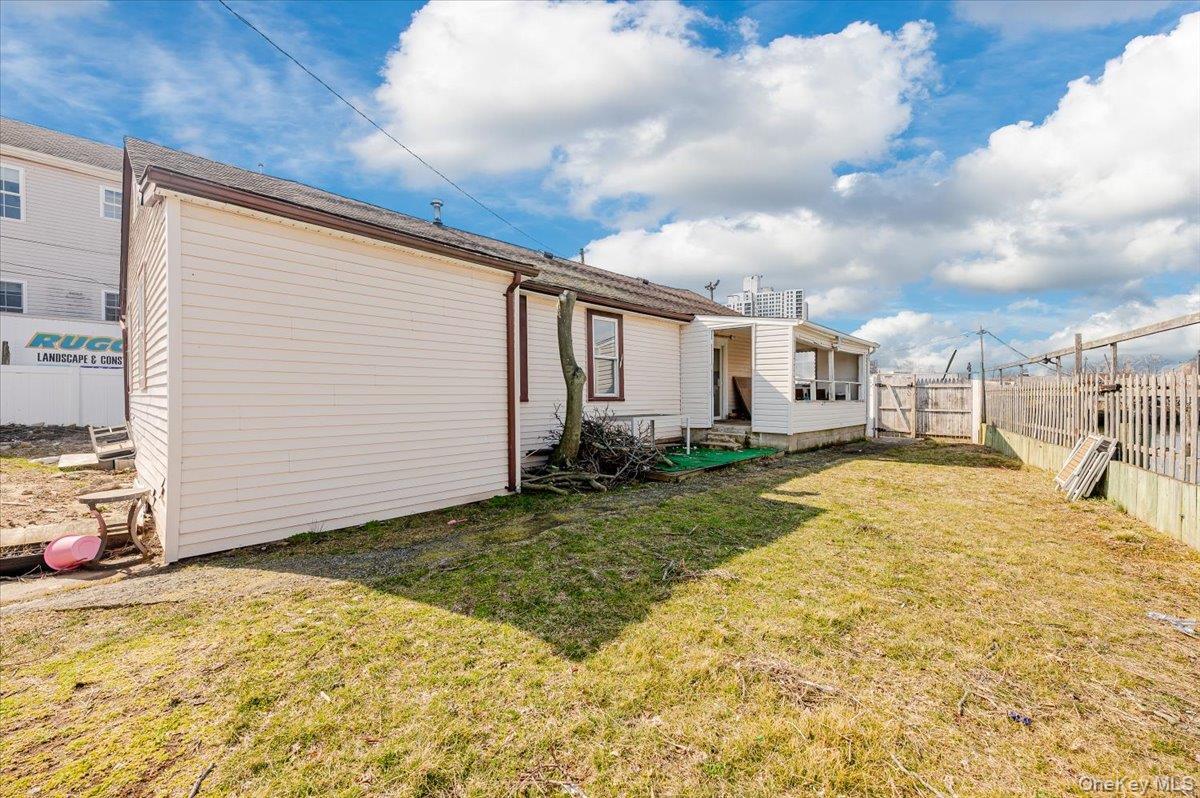 Single Family Beach 3rd  Queens, NY 11691, MLS-905147-25