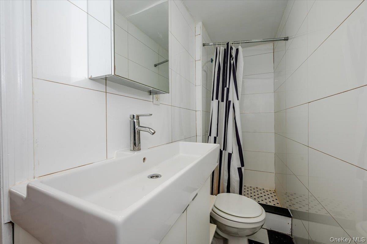 Single Family Beach 3rd Queens, NY 11691, MLS-905147-9