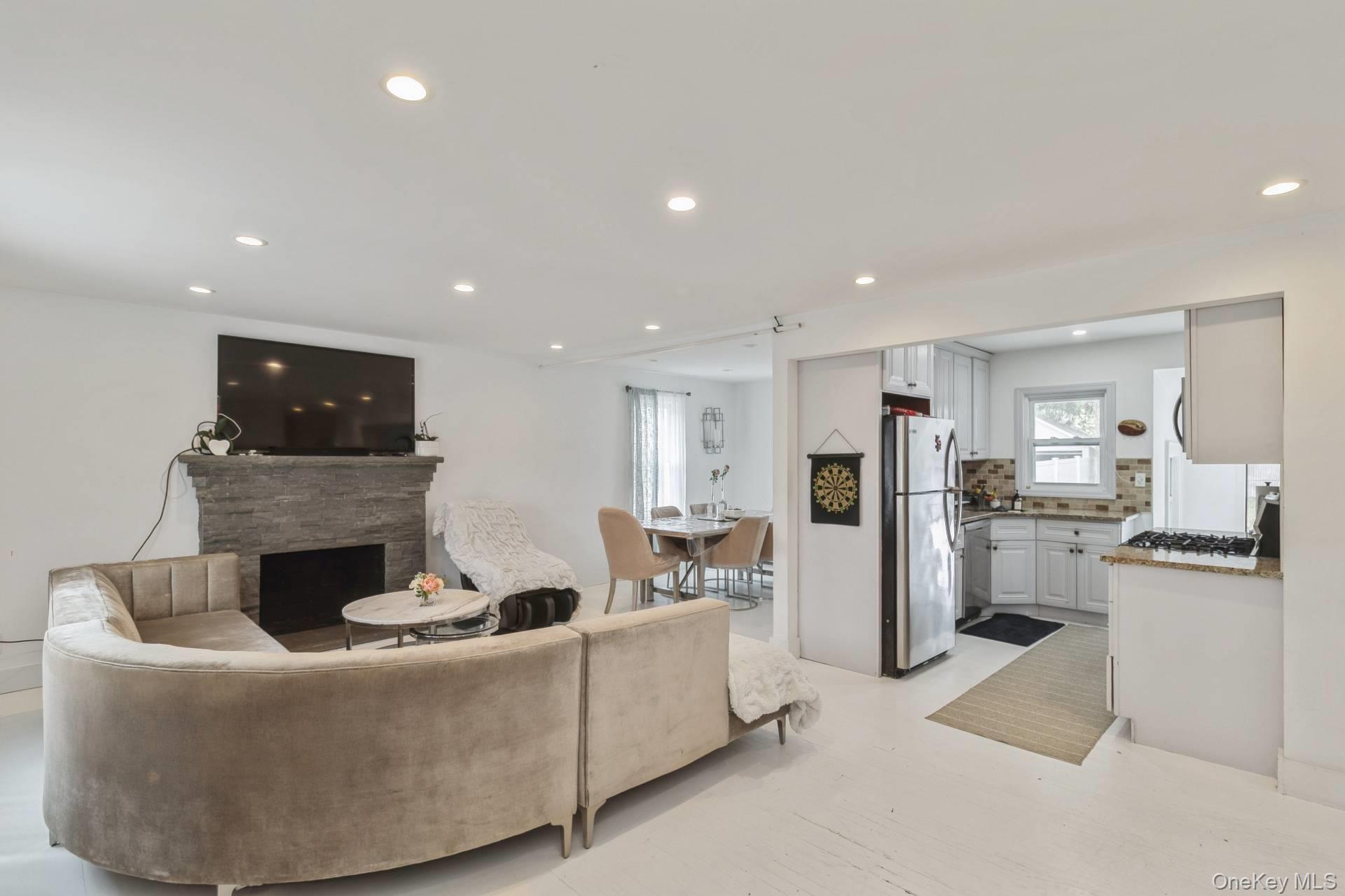 Single Family Corwin  Suffolk County, NY 11901, MLS-905162-2