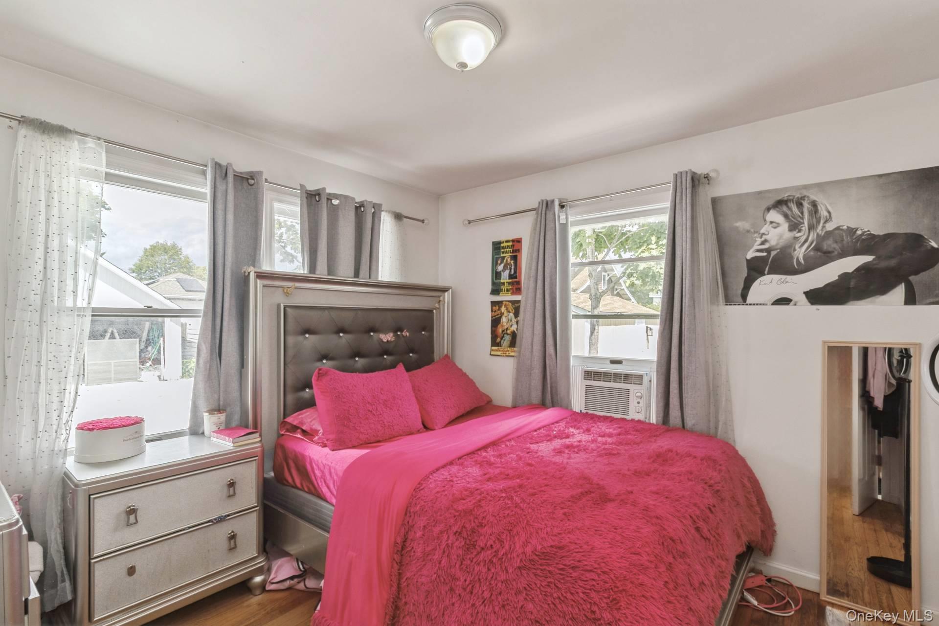 Single Family Corwin  Suffolk County, NY 11901, MLS-905162-7