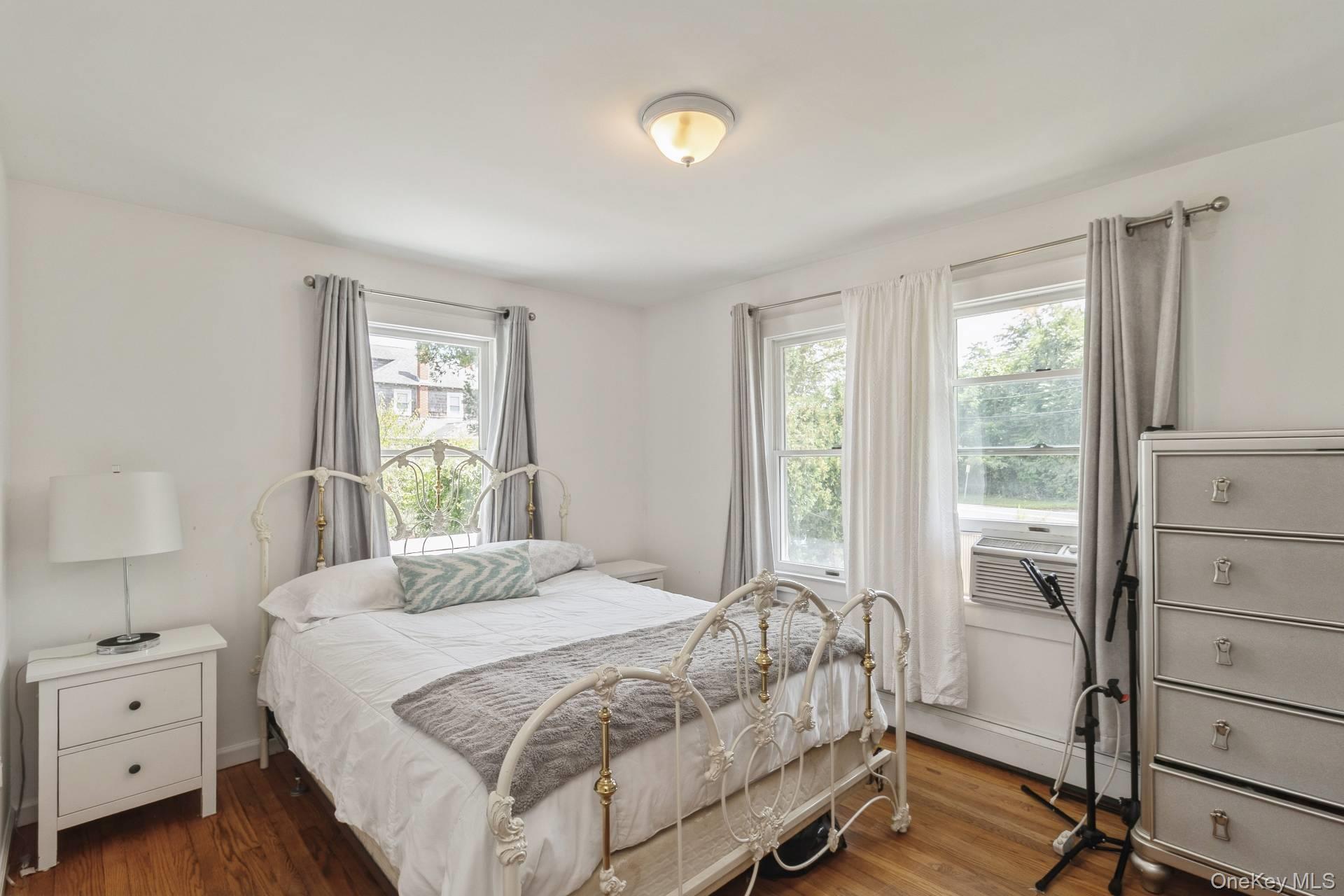 Single Family Corwin  Suffolk County, NY 11901, MLS-905162-8